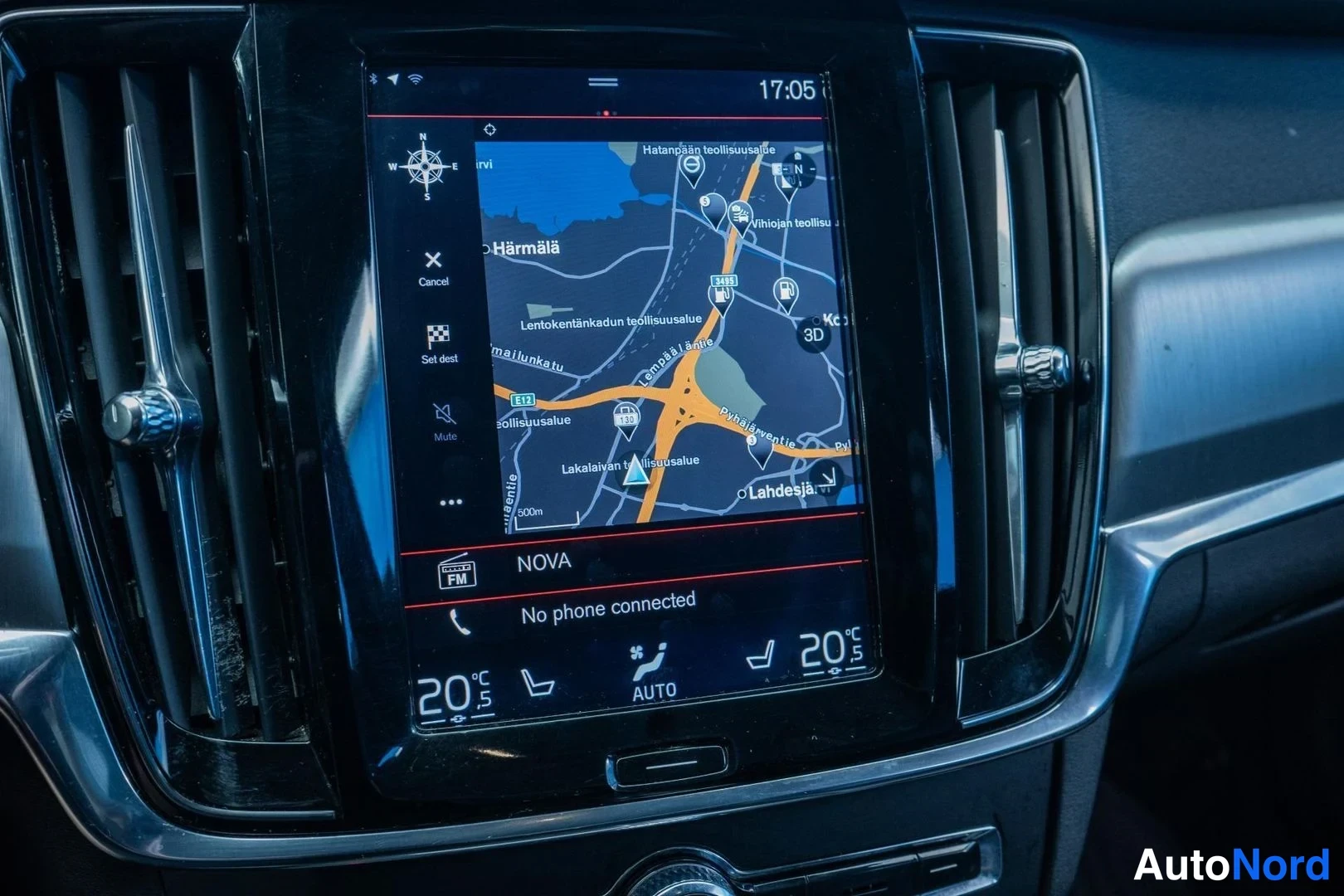 Black Volvo S90 2018, detail, photo 14