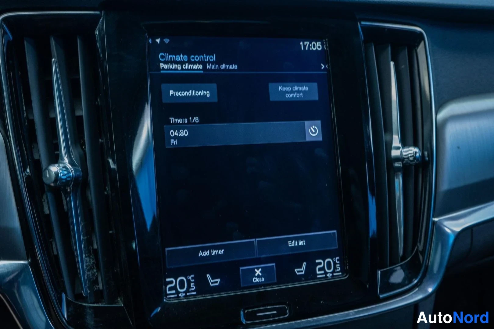 Black Volvo S90 2018, detail, photo 16
