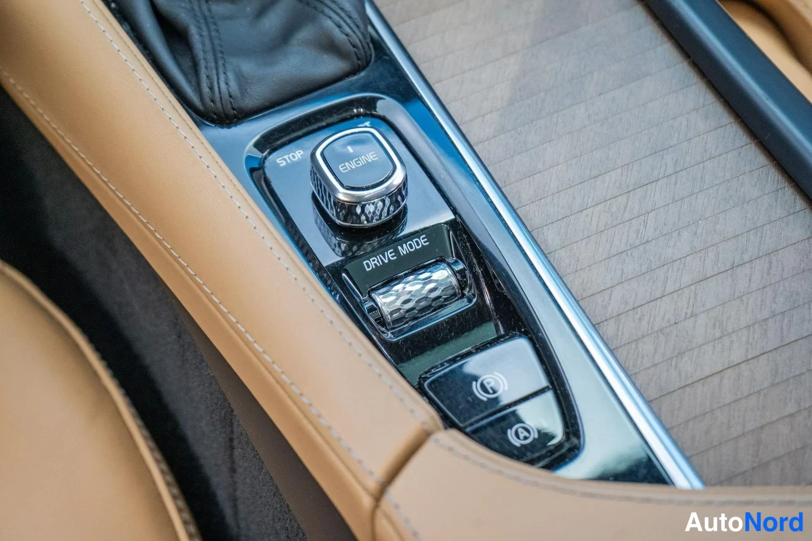 Brown Volvo S90 2016, detail, photo 13