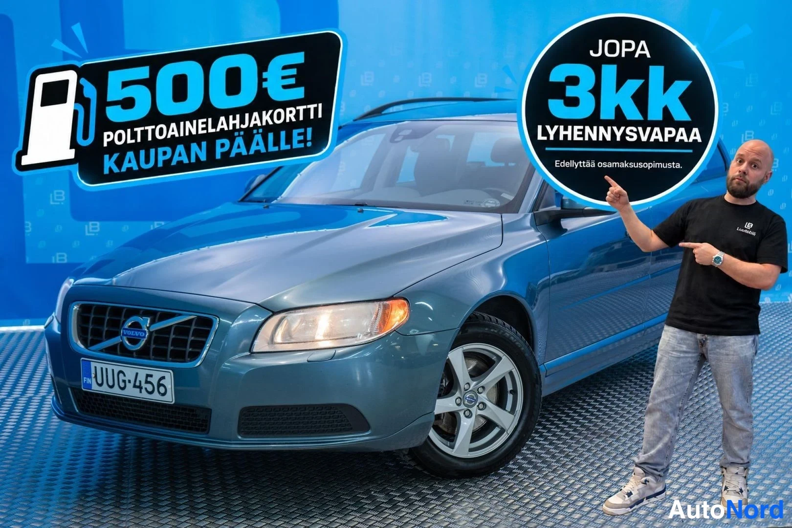 Blue Volvo V70 2013, front three-quarter, nose to the left, photo 2