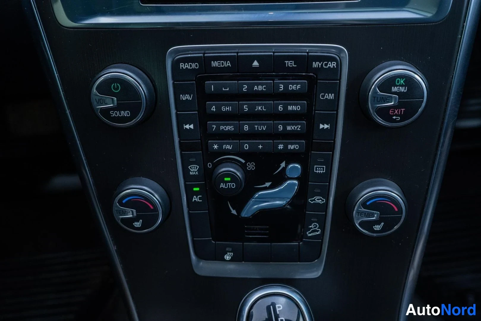 Brown Volvo XC60 2014, detail, photo 14