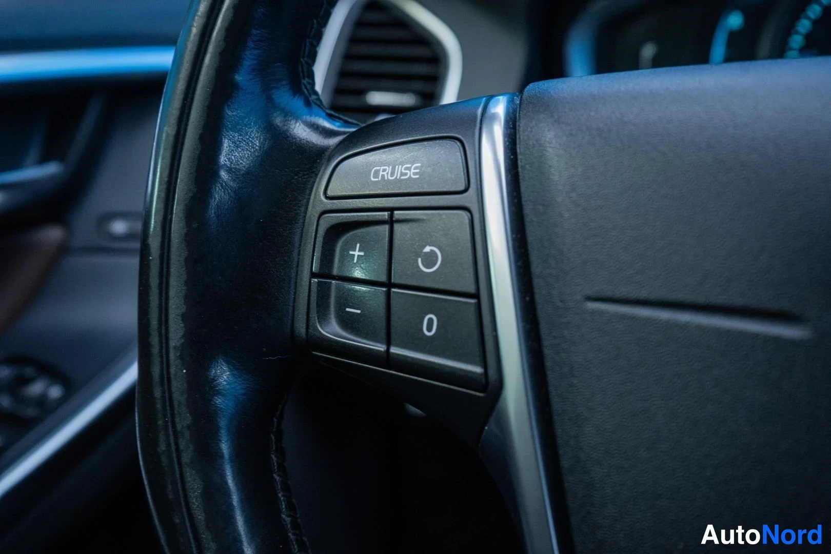 Brown Volvo XC60 2014, detail, photo 18