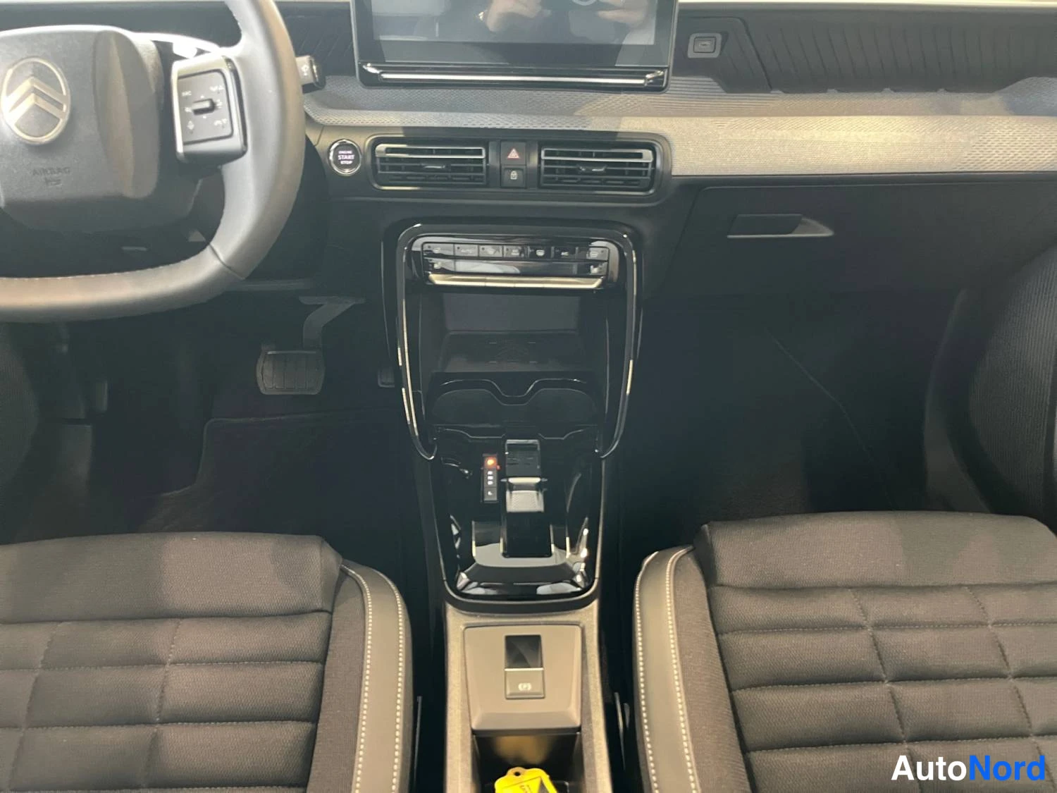 Vihreä Citroen C3 aircross 2026, yksityiskohta, kuva 12