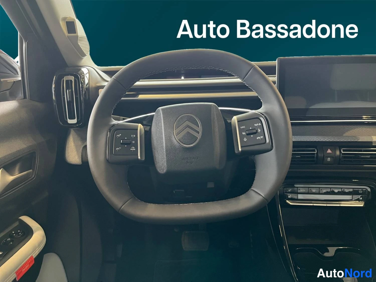 Vihreä Citroen C3 aircross 2026, yksityiskohta, kuva 14