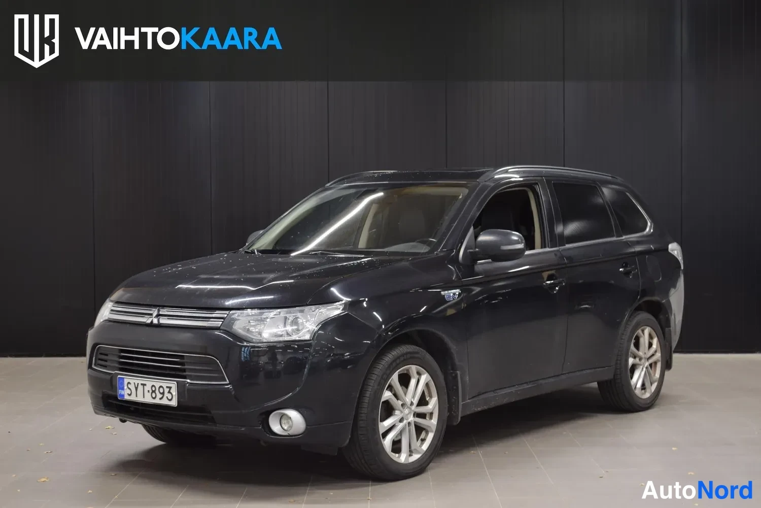 Mitsubishi Outlander PHEV 2013