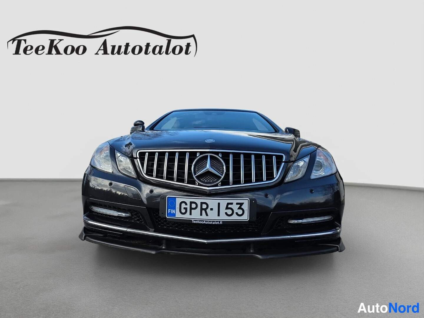 Black Mercedes-Benz E 250 CDI 2012, front, photo 3
