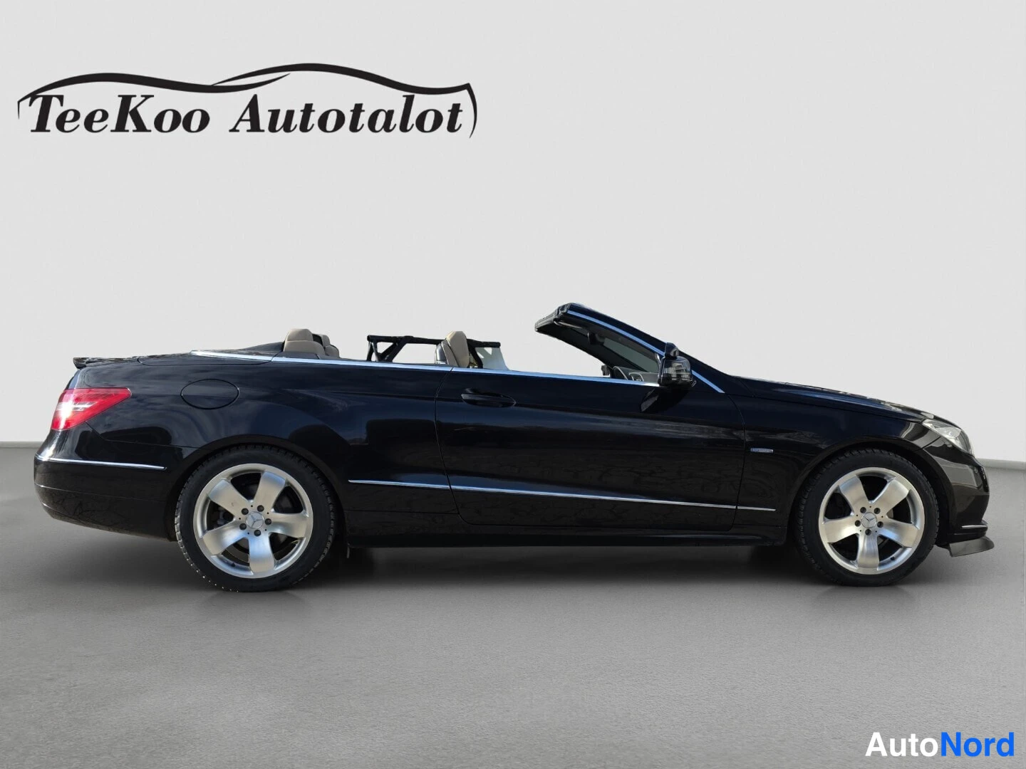Black Mercedes-Benz E 250 CDI 2012, side, photo 4