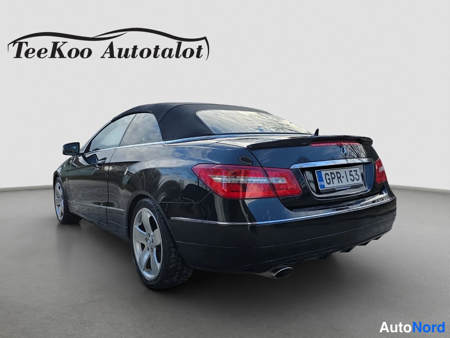 Black Mercedes-Benz E 250 CDI 2012, rear three-quarter, photo 7