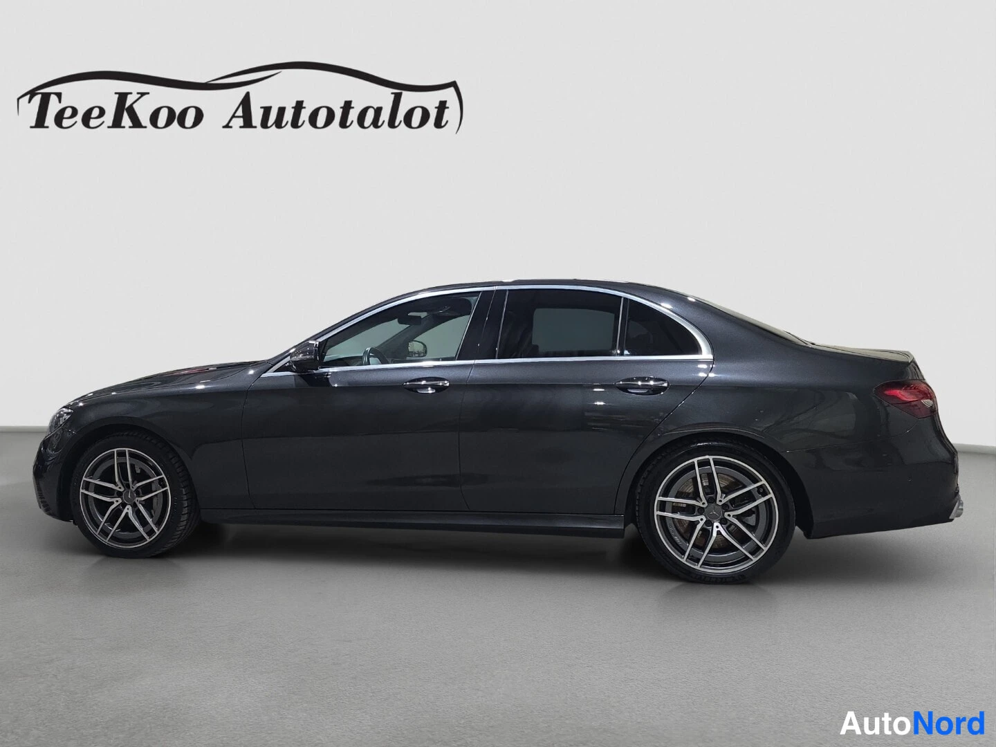 Black Mercedes-Benz E 53 2021, rear three-quarter, photo 6