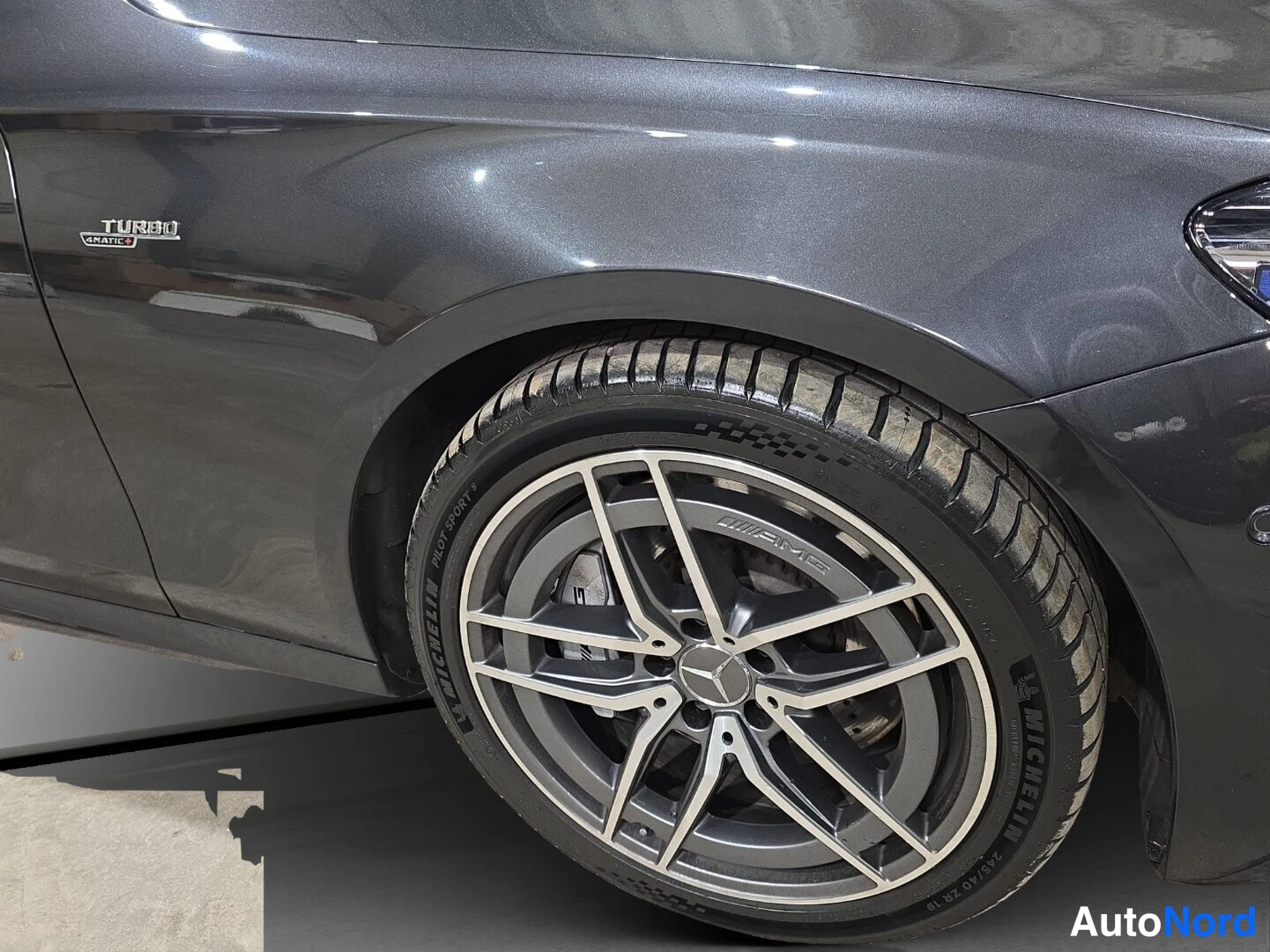 Black Mercedes-Benz E 53 2021, detail, photo 12