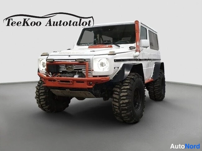 White Mercedes-Benz G Off 1995, front three-quarter, nose to the left, photo 2