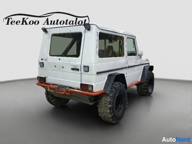 White Mercedes-Benz G Off 1995, rear three-quarter, photo 7