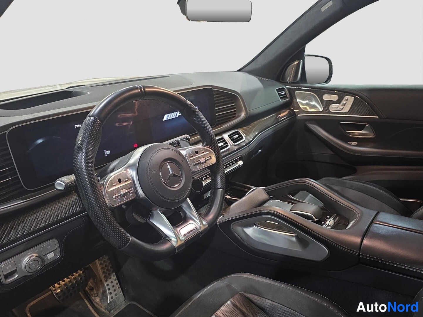 White Mercedes-Benz GLS Mercedes-AMG 2023, cockpit, photo 11