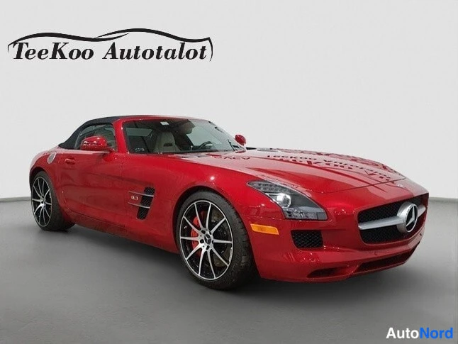 Red Mercedes-Benz SLS AMG 2013, front three-quarter, nose to the right, photo 4