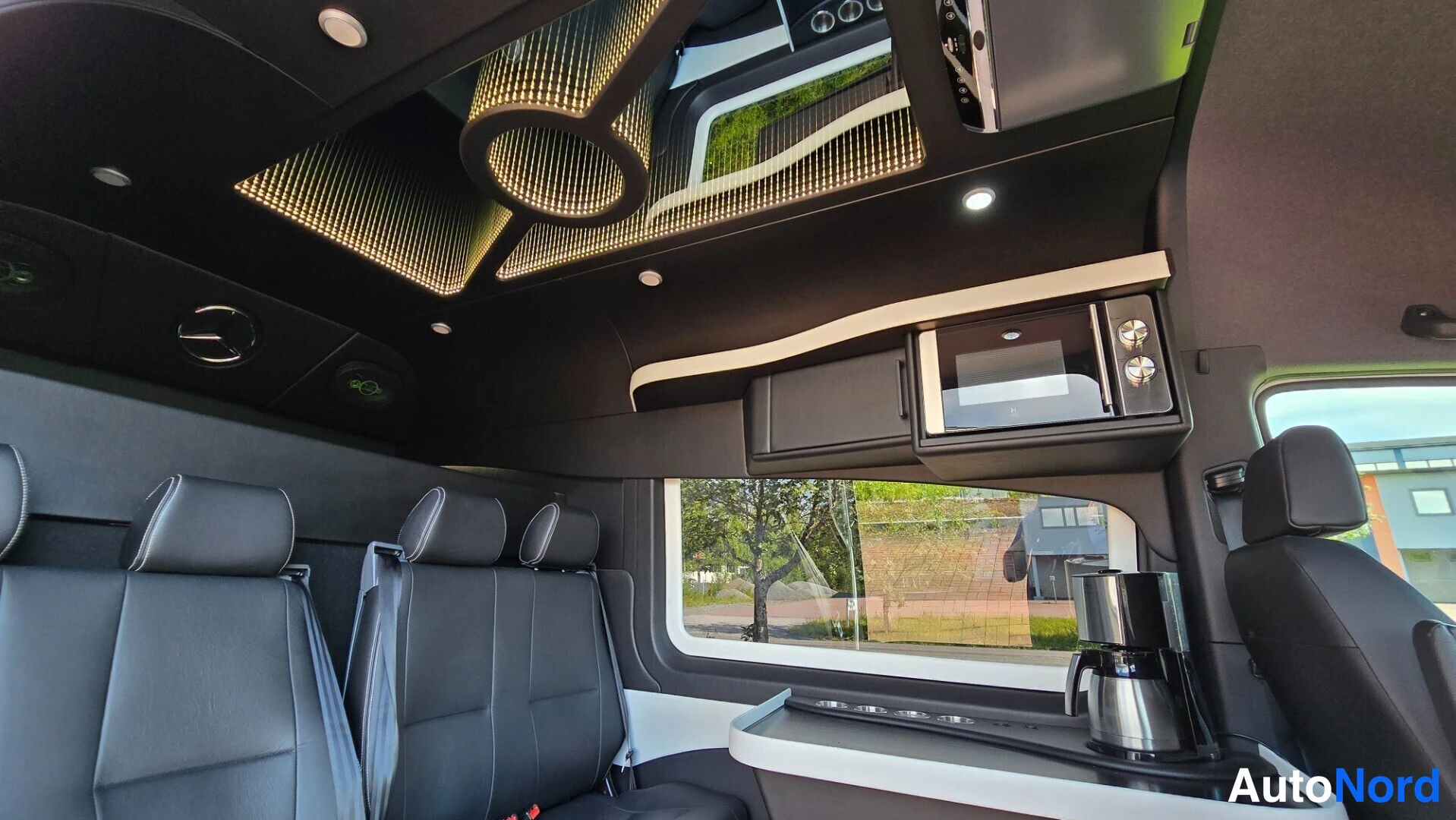 White Mercedes-Benz Sprinter 319 CDI 2023, cockpit, photo 14