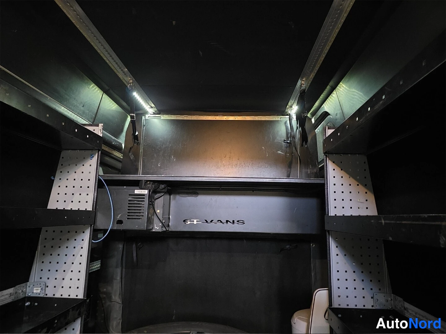 Grey Mercedes-Benz Sprinter 319 CDI 2020, boot, photo 13