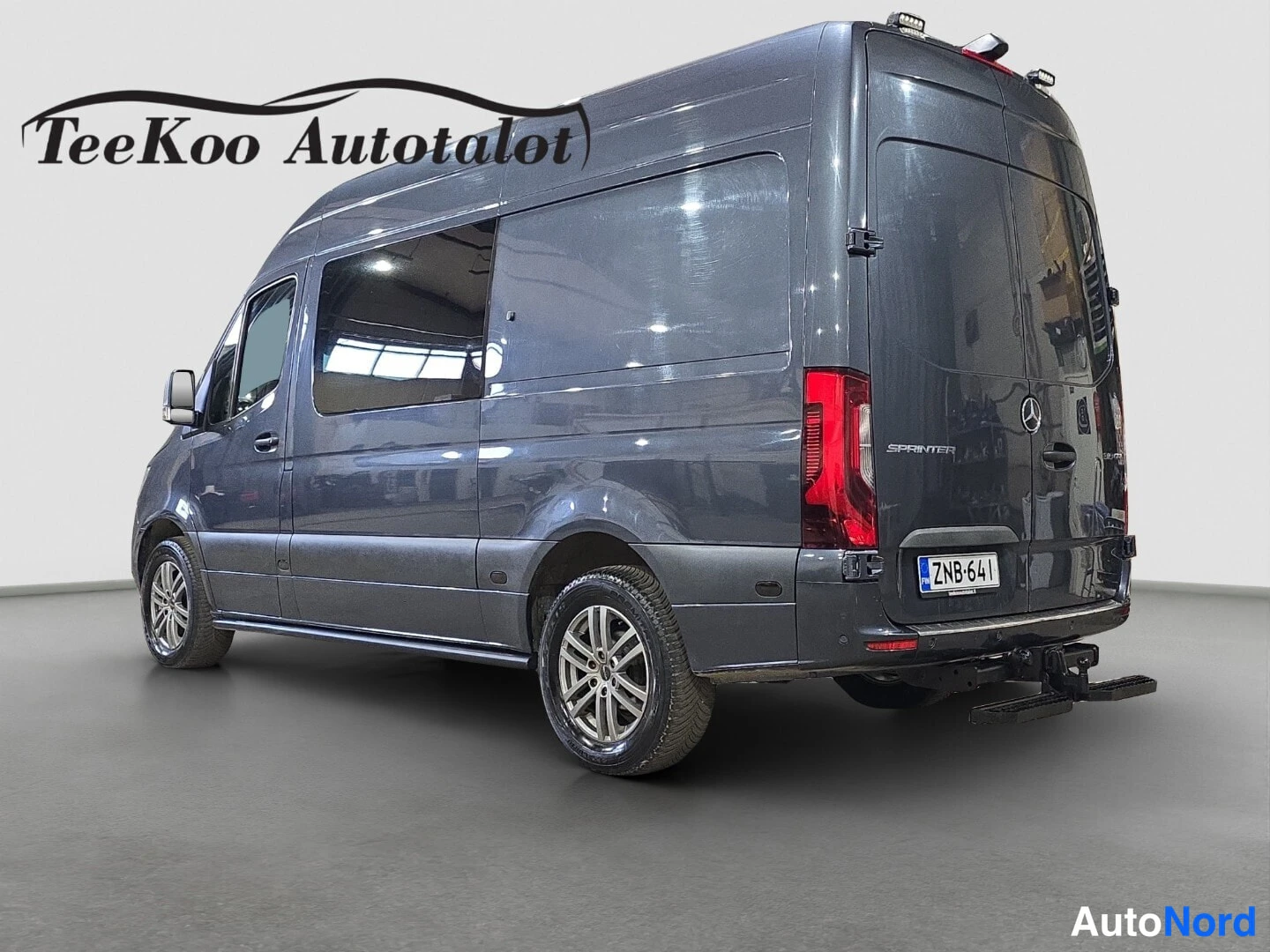 Grey Mercedes-Benz Sprinter 319 CDI 2020, rear three-quarter, photo 6