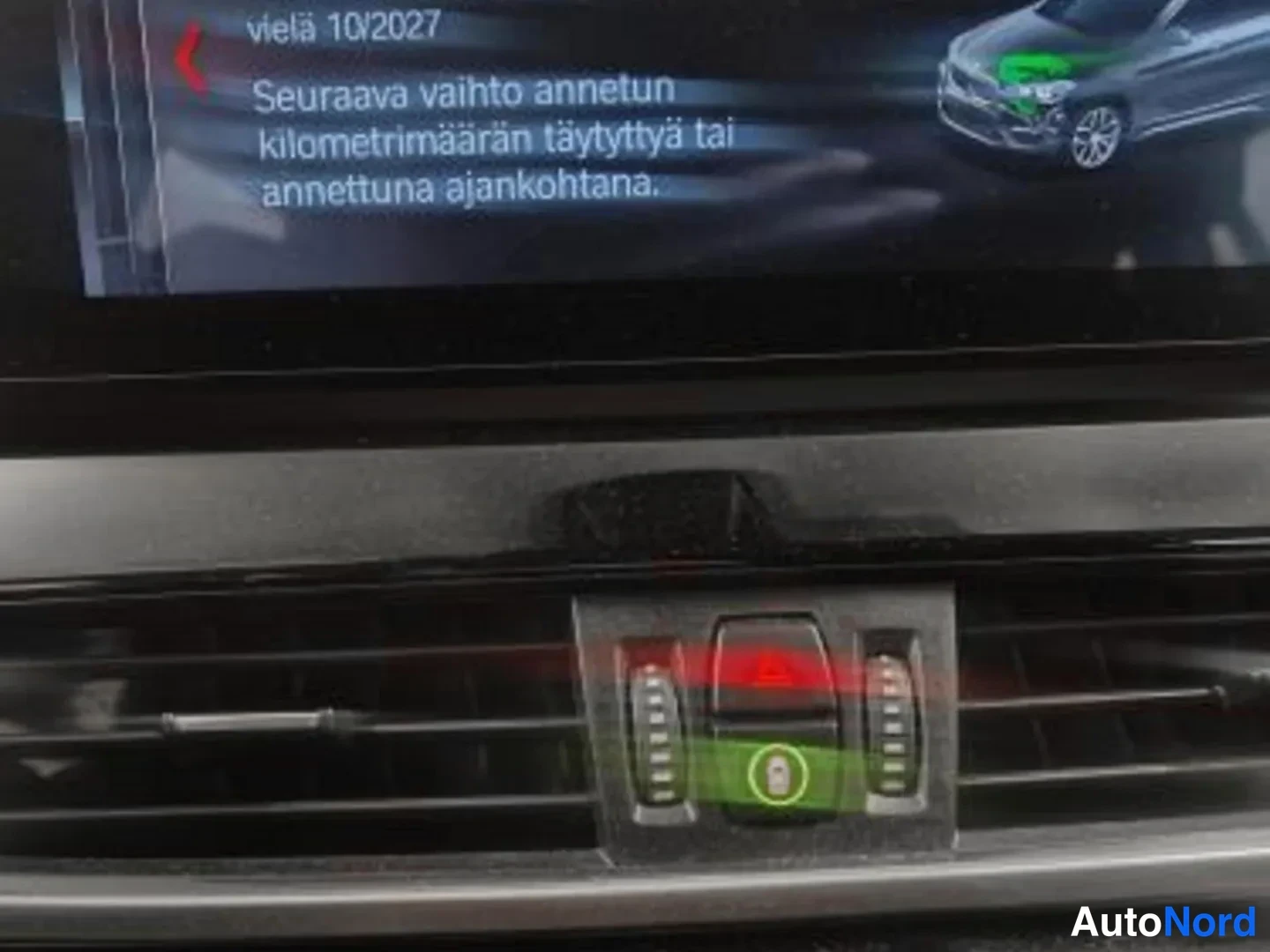 Musta BMW X1 2020, yksityiskohta, kuva 5