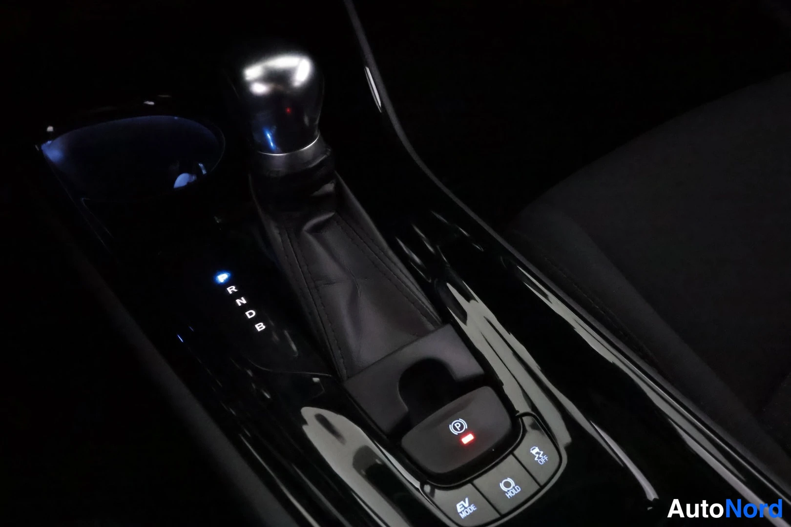 Toyota C-HR 2018, yksityiskohta, kuva 34