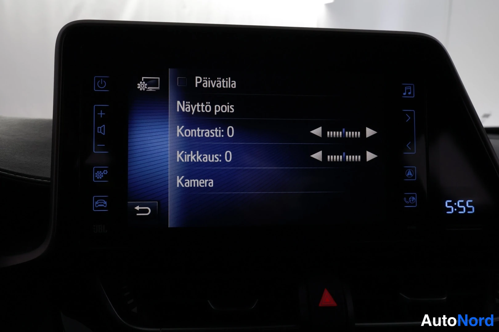 Toyota C-HR 2018, kuva 40
