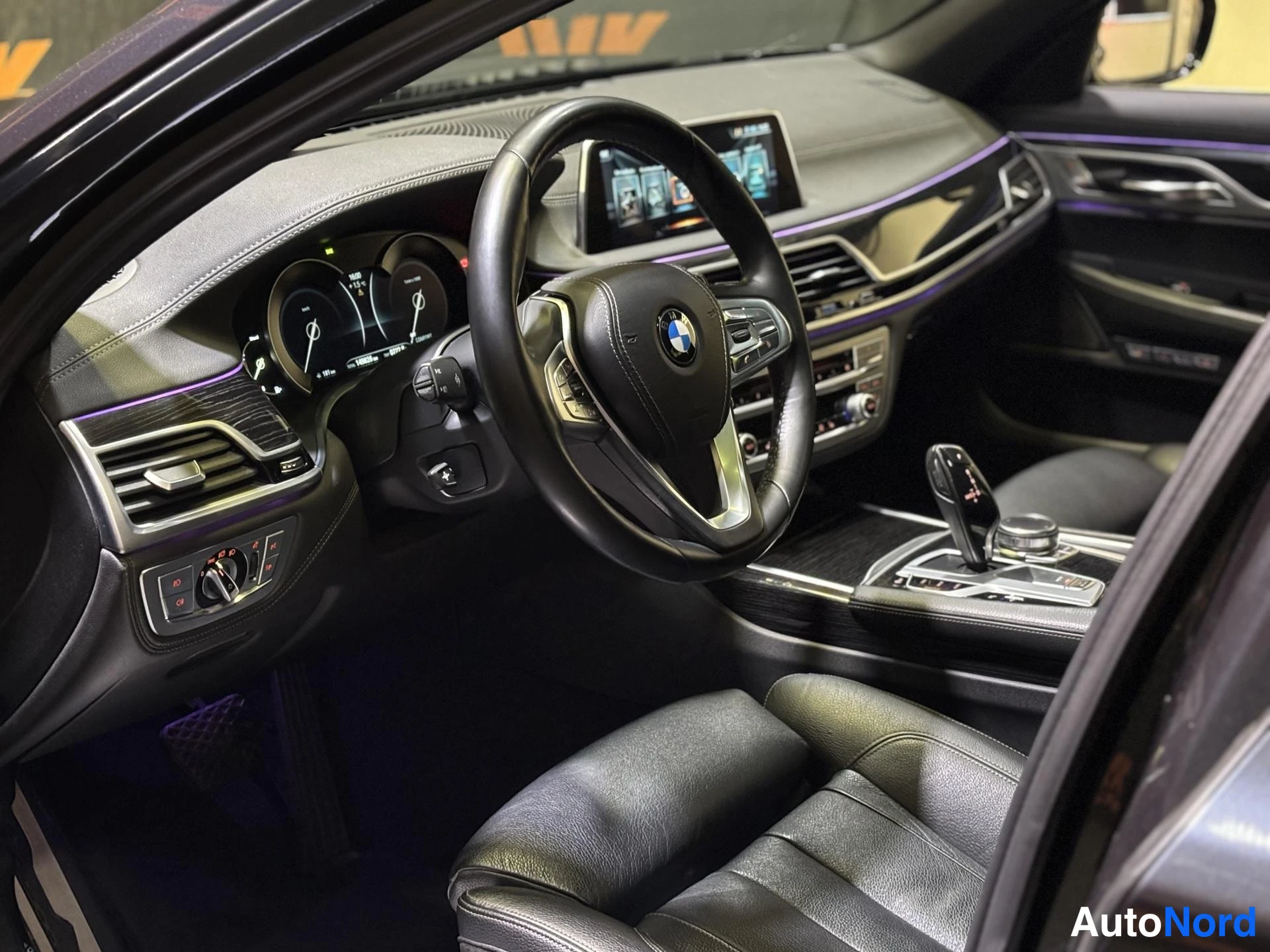 Grey BMW 730d xDrive 2017, cockpit, photo 6