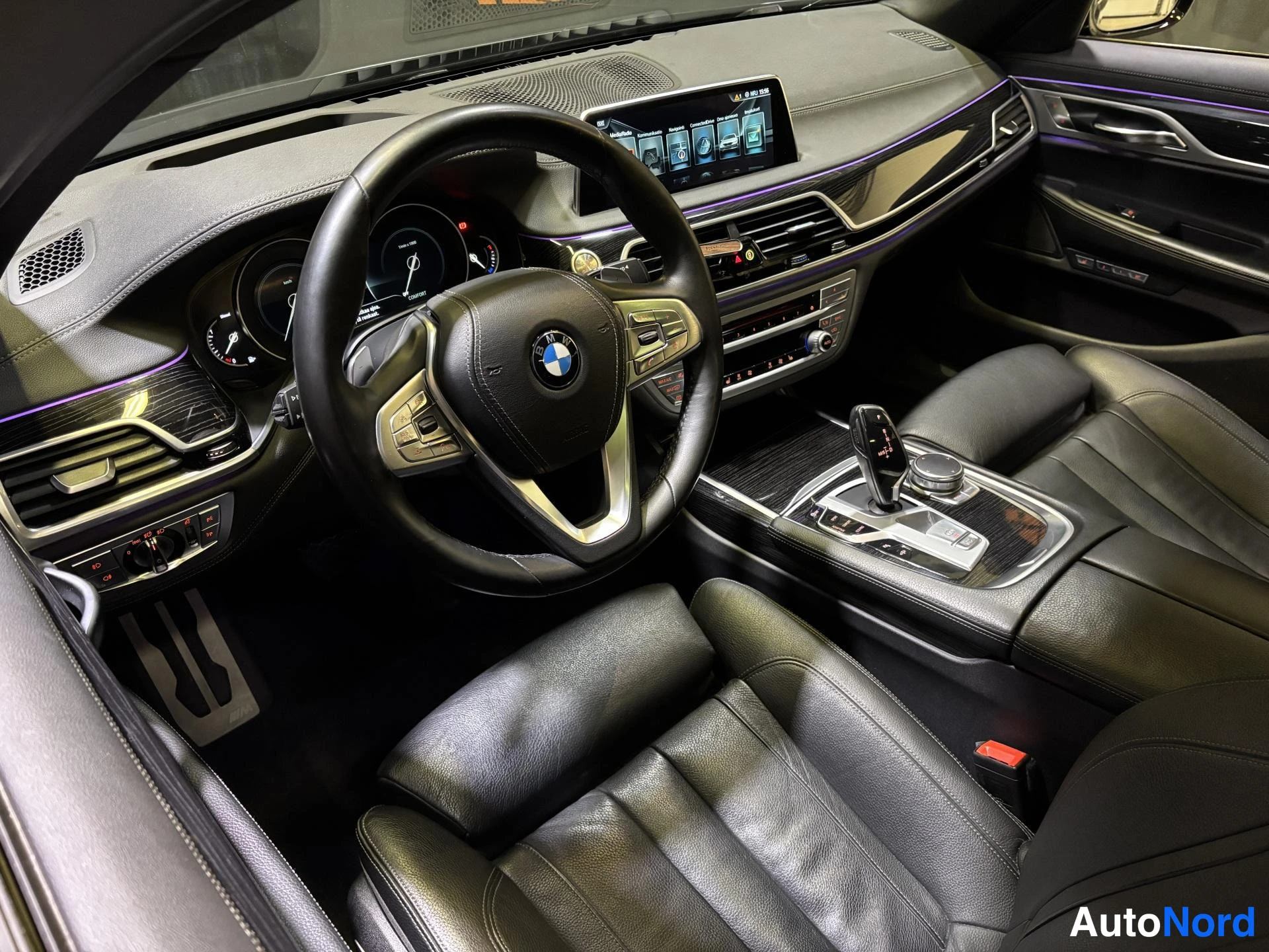 Grey BMW 730d xDrive 2017, cockpit, photo 5