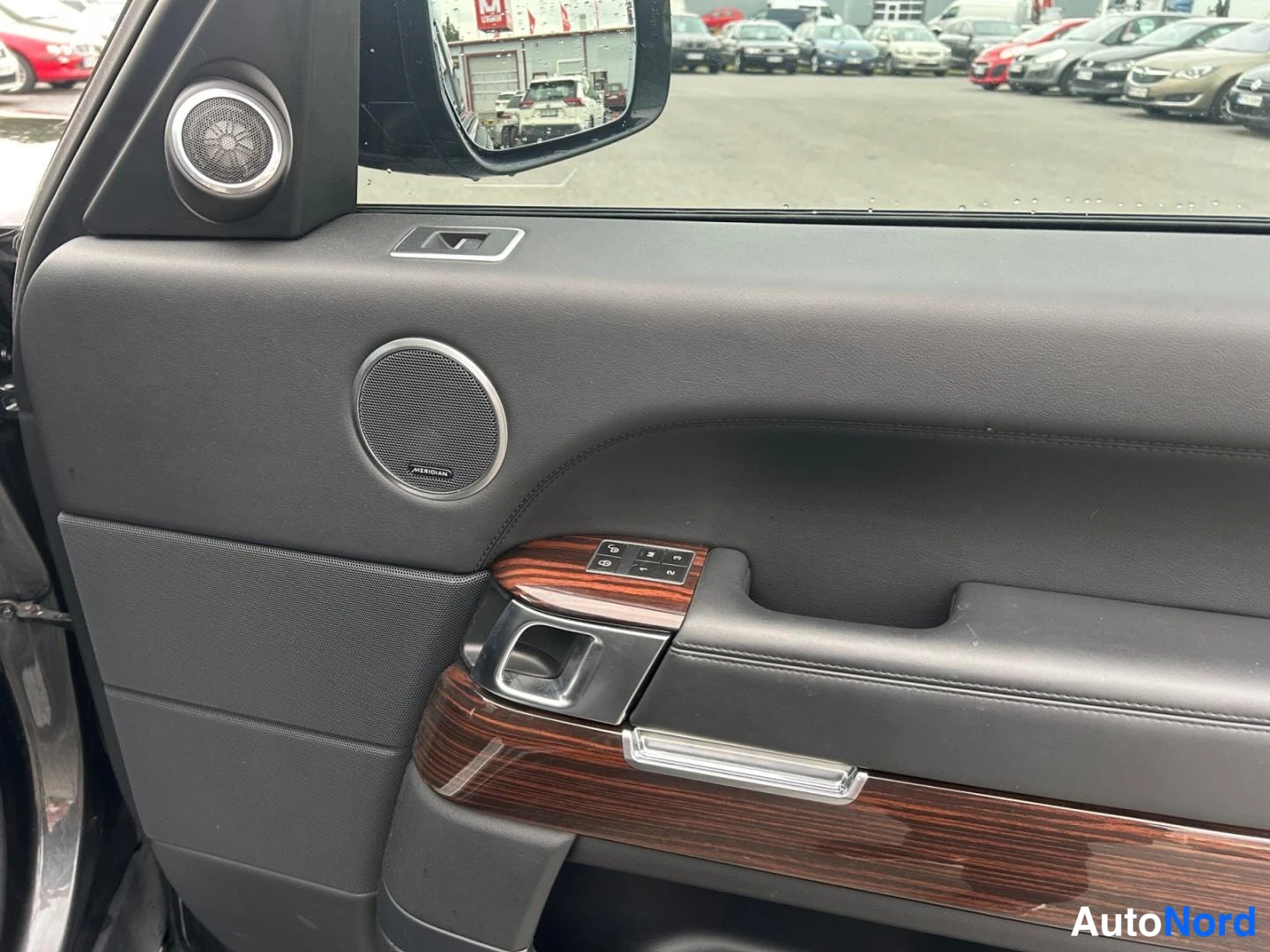 Grey Land Rover Range Rover 2015, detail, photo 15