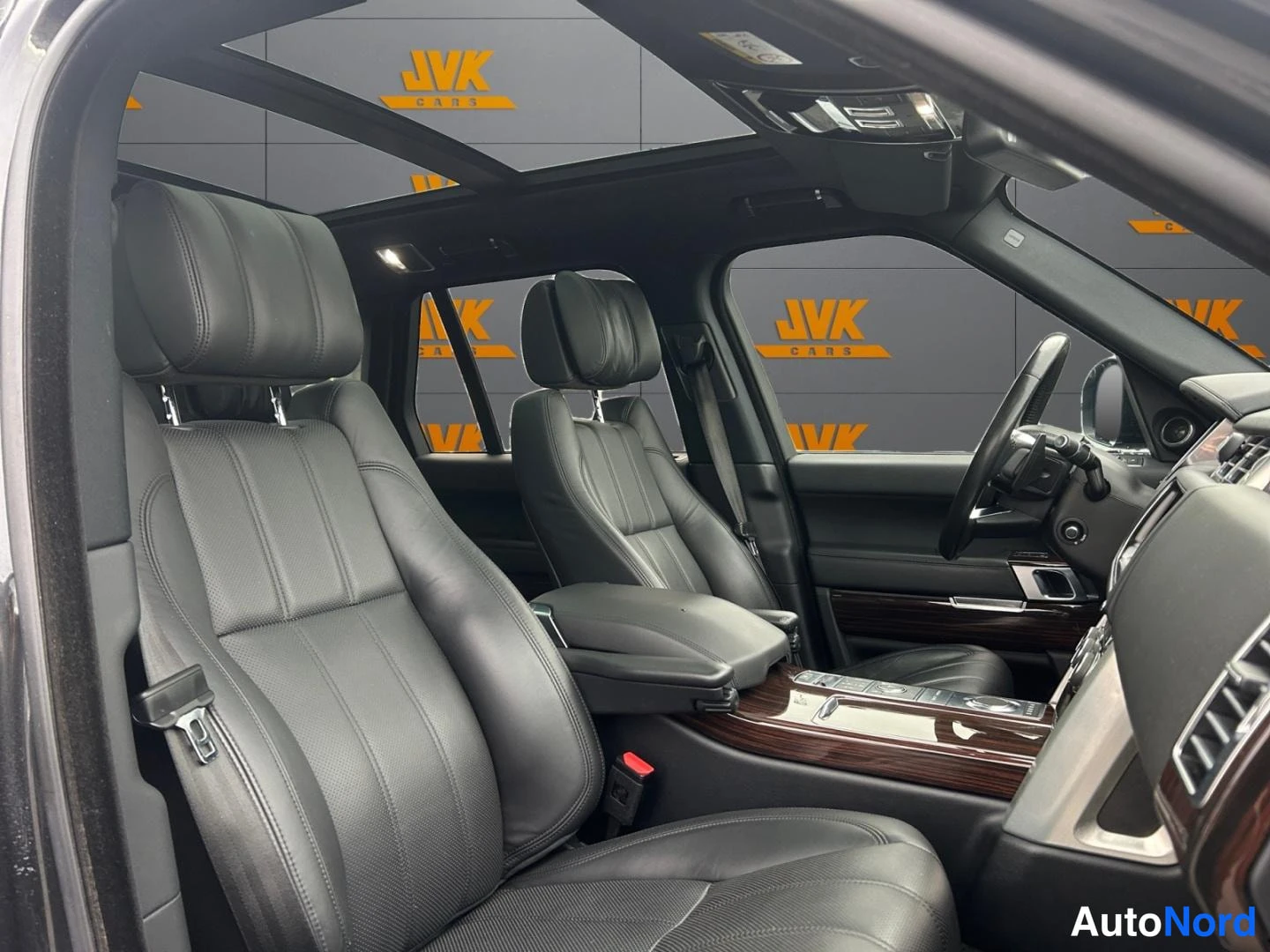 Grey Land Rover Range Rover 2015, front seats, photo 12