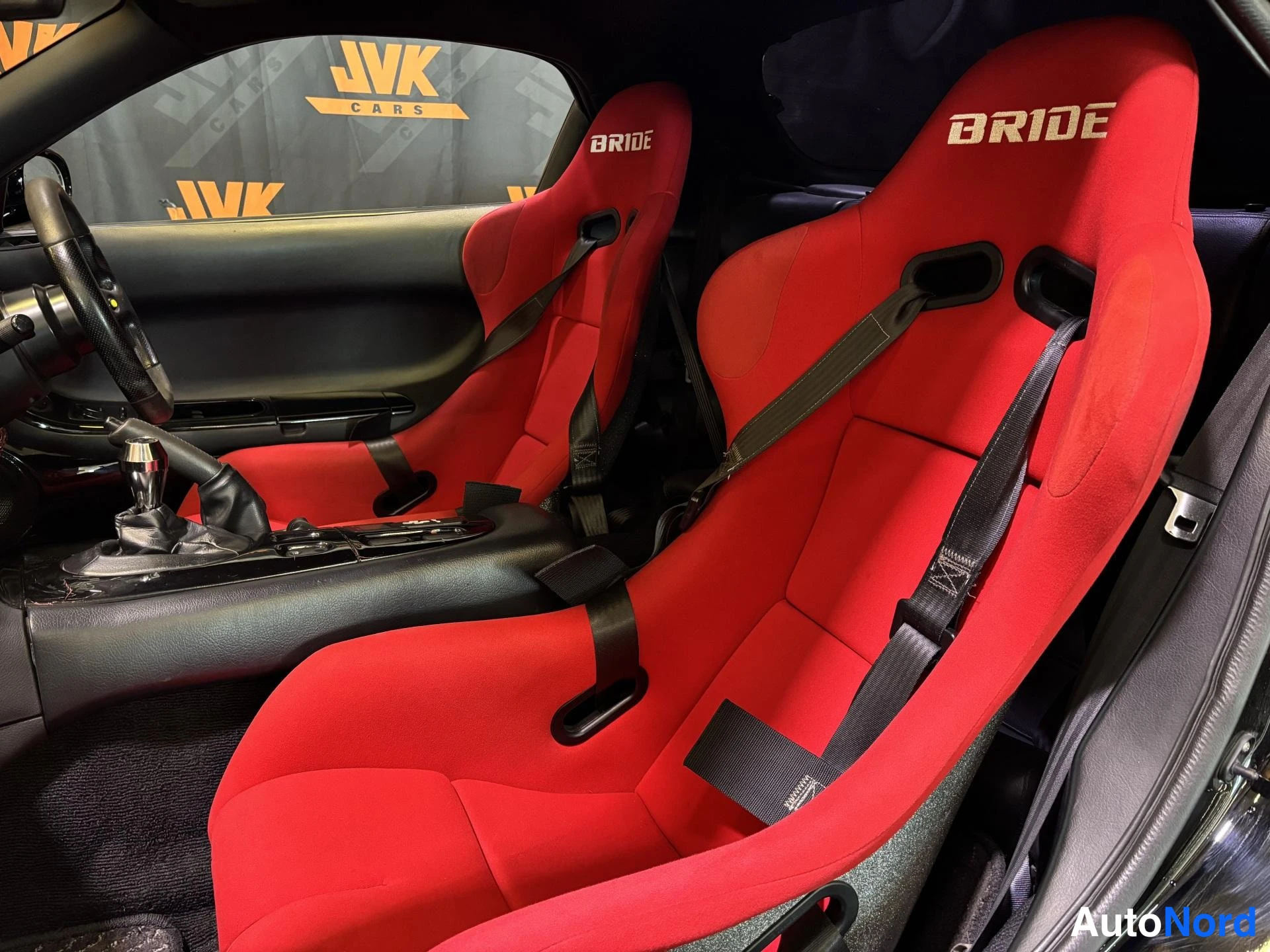 Black Mazda RX-7 1992, front seats, photo 9