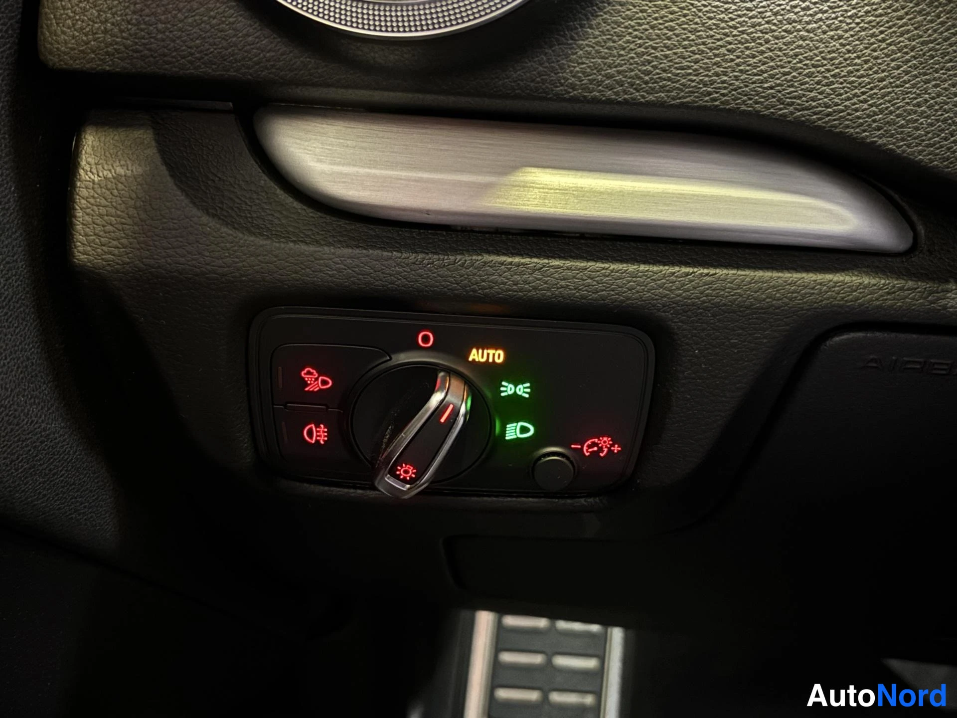 White Audi S3 2014, detail, photo 19