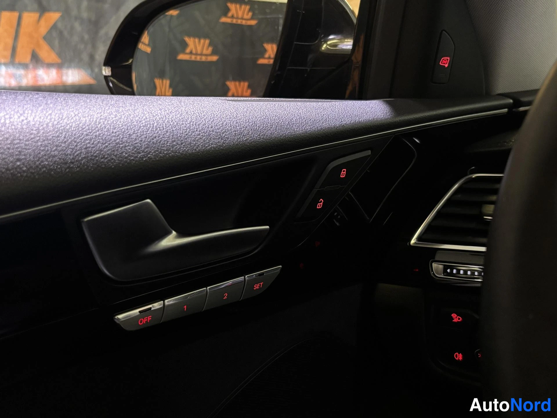 Black Audi A8 2015, detail, photo 21