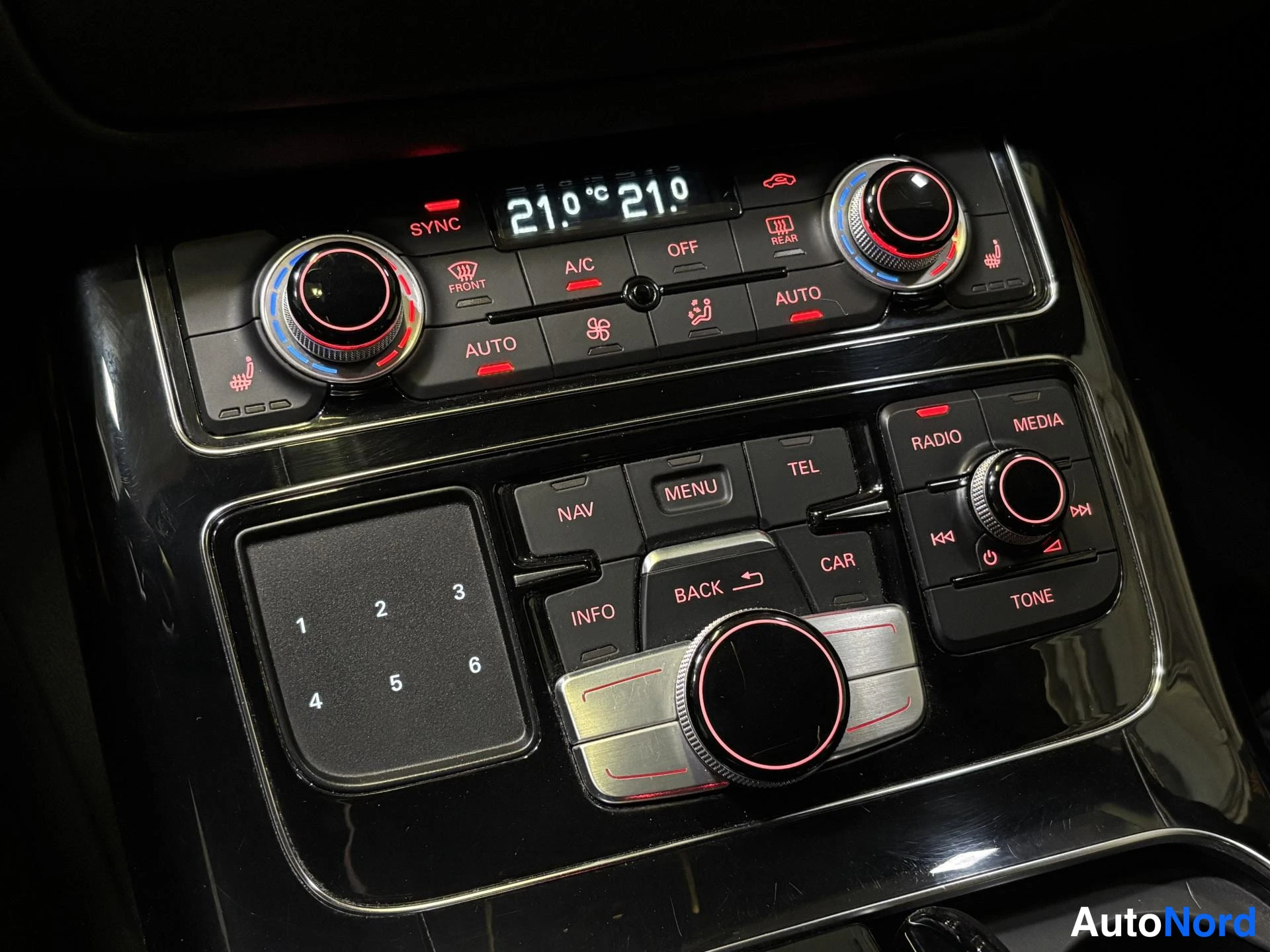 Black Audi A8 2015, detail, photo 15