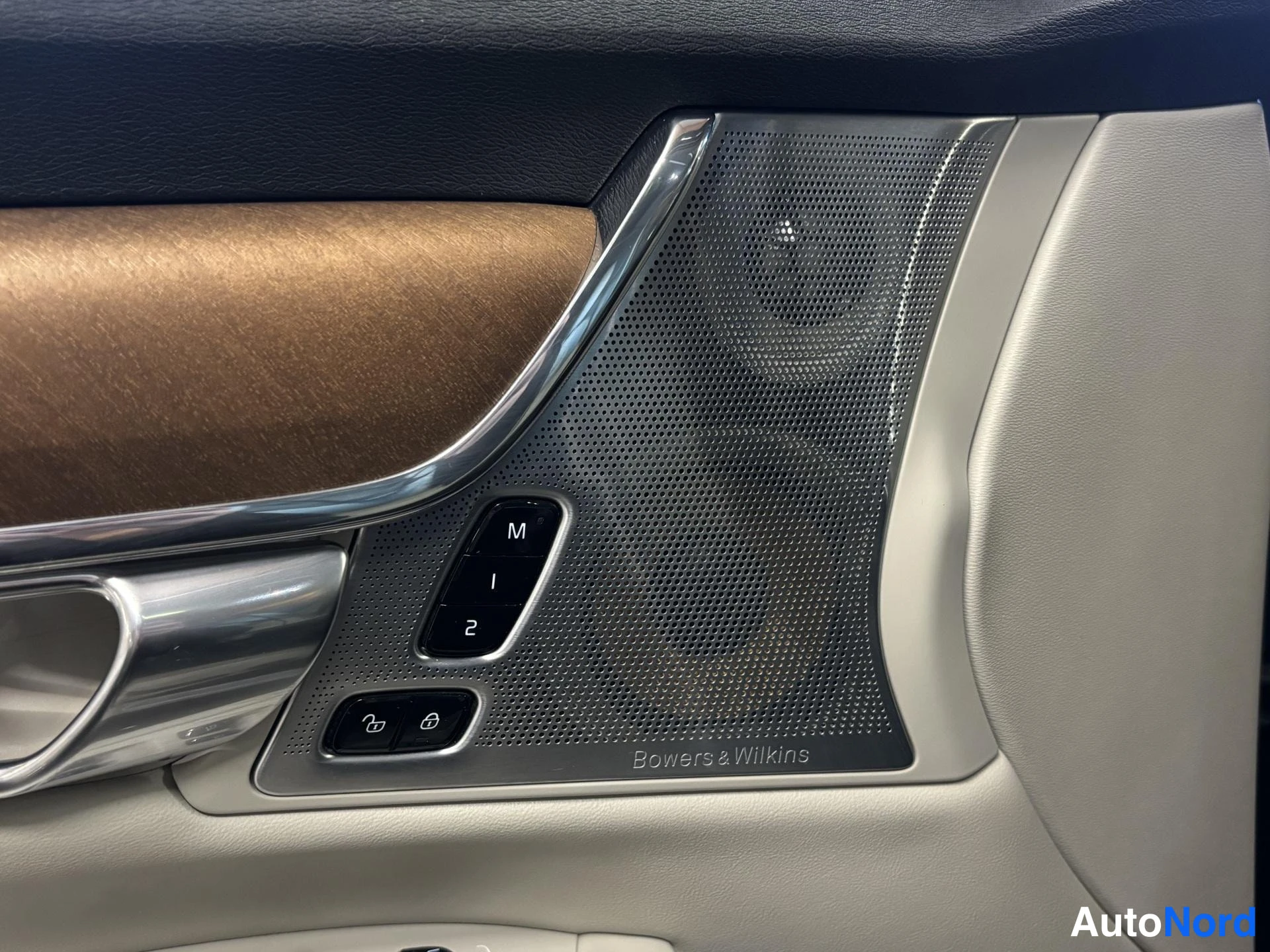 Black Volvo S90 2018, detail, photo 16