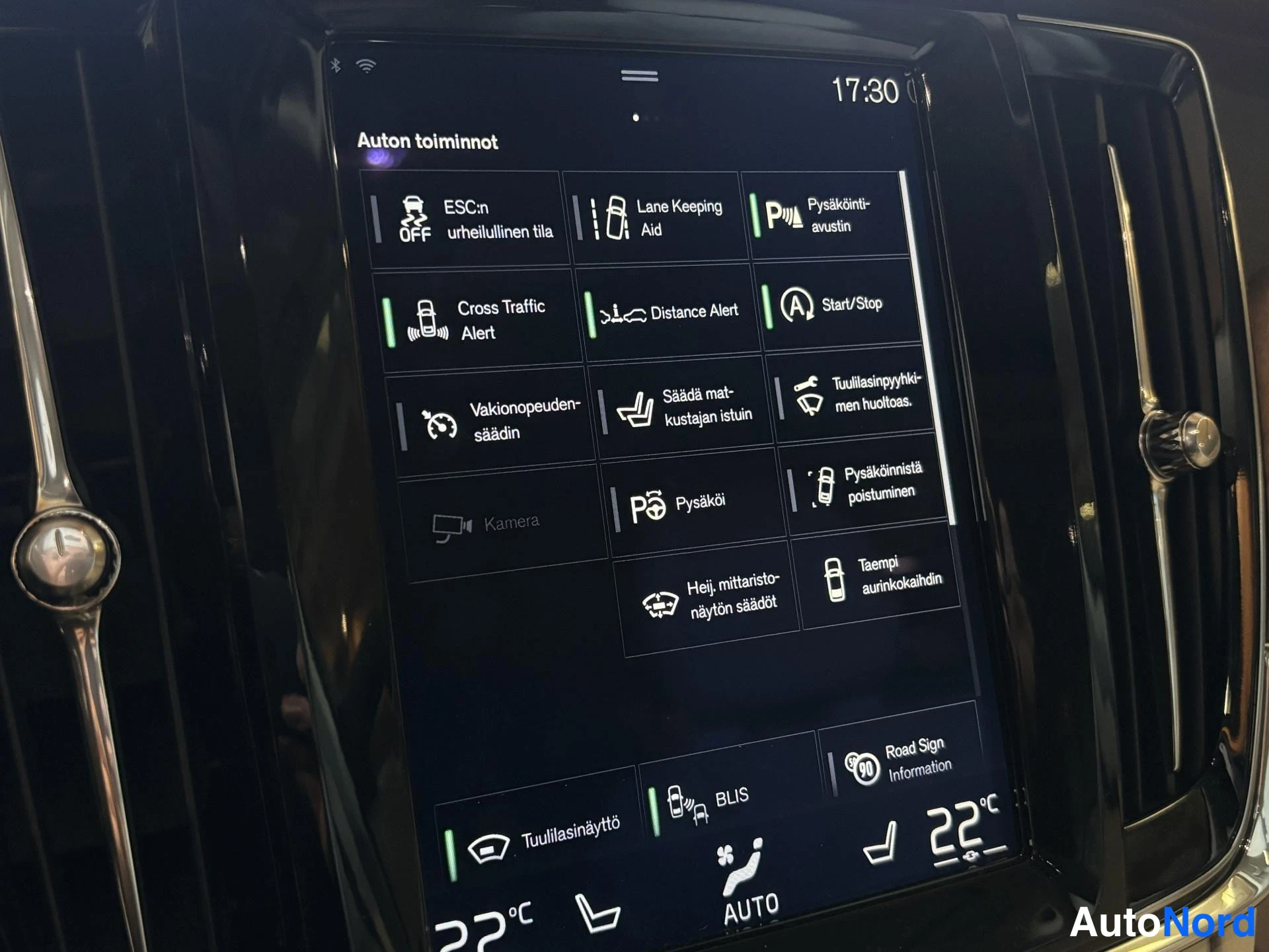 Black Volvo S90 2018, detail, photo 19