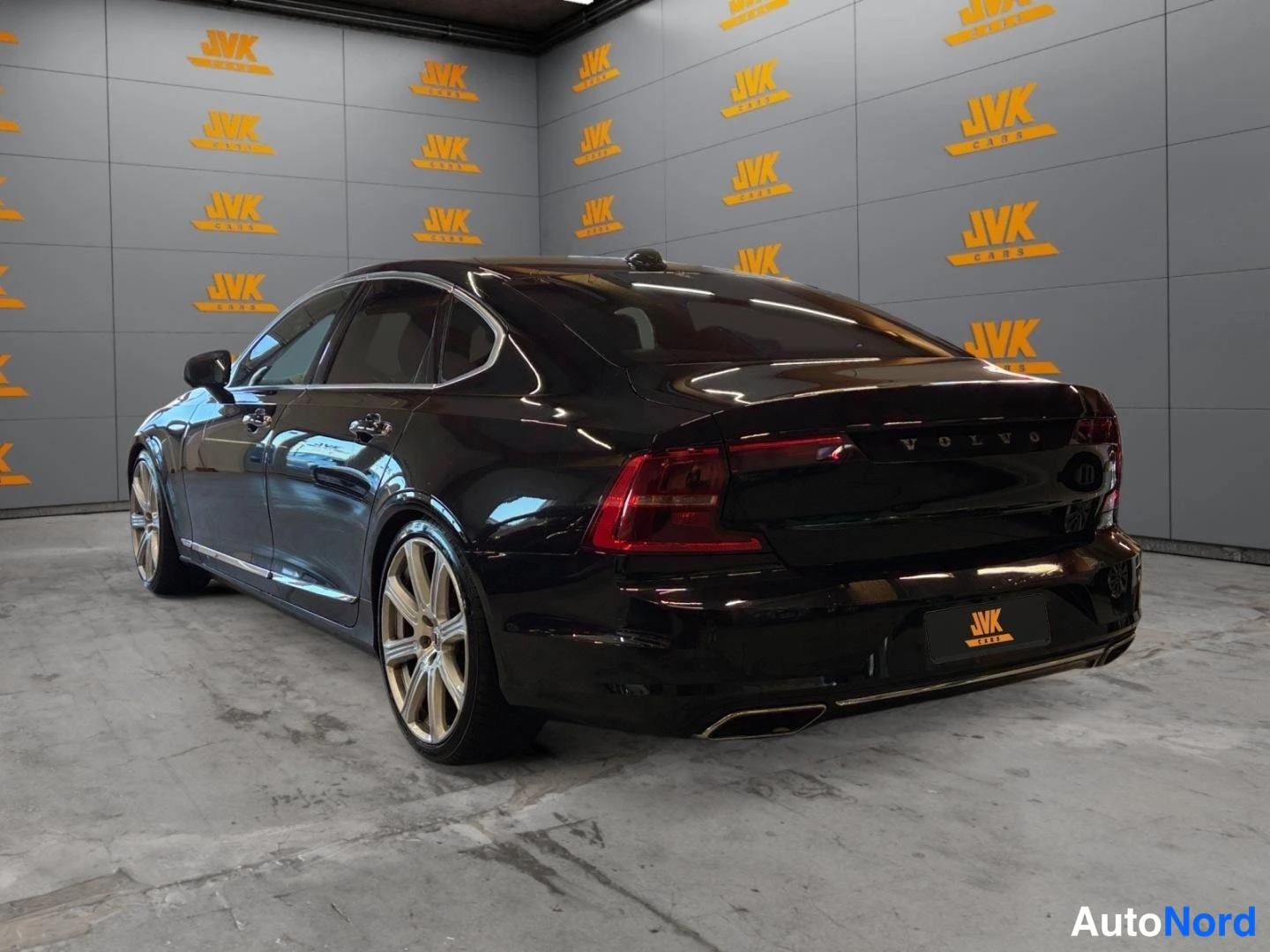 Black Volvo S90 2018, rear three-quarter, photo 6