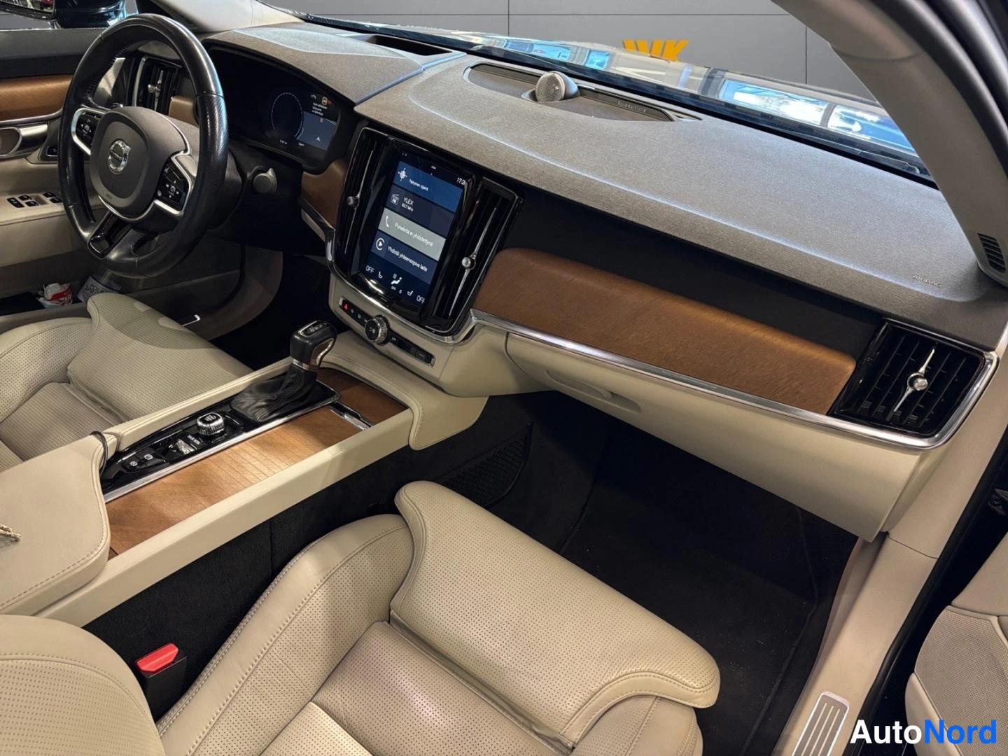 Black Volvo S90 2018, cockpit, photo 9