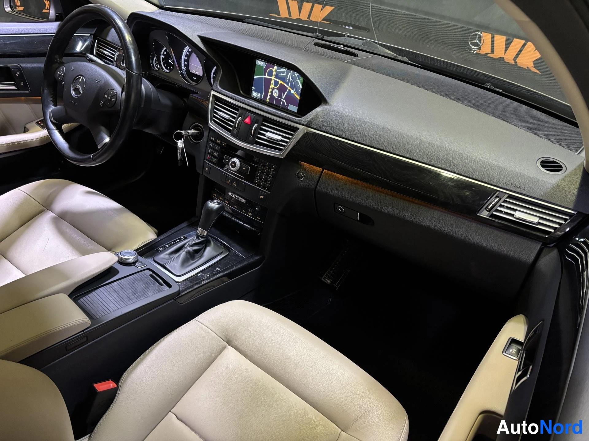Brown Mercedes-Benz E 2011, cockpit, photo 7