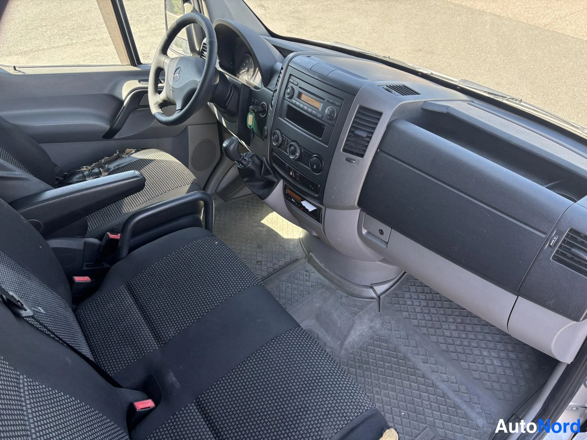 Grey Mercedes-Benz Sprinter 2009, cockpit, photo 7