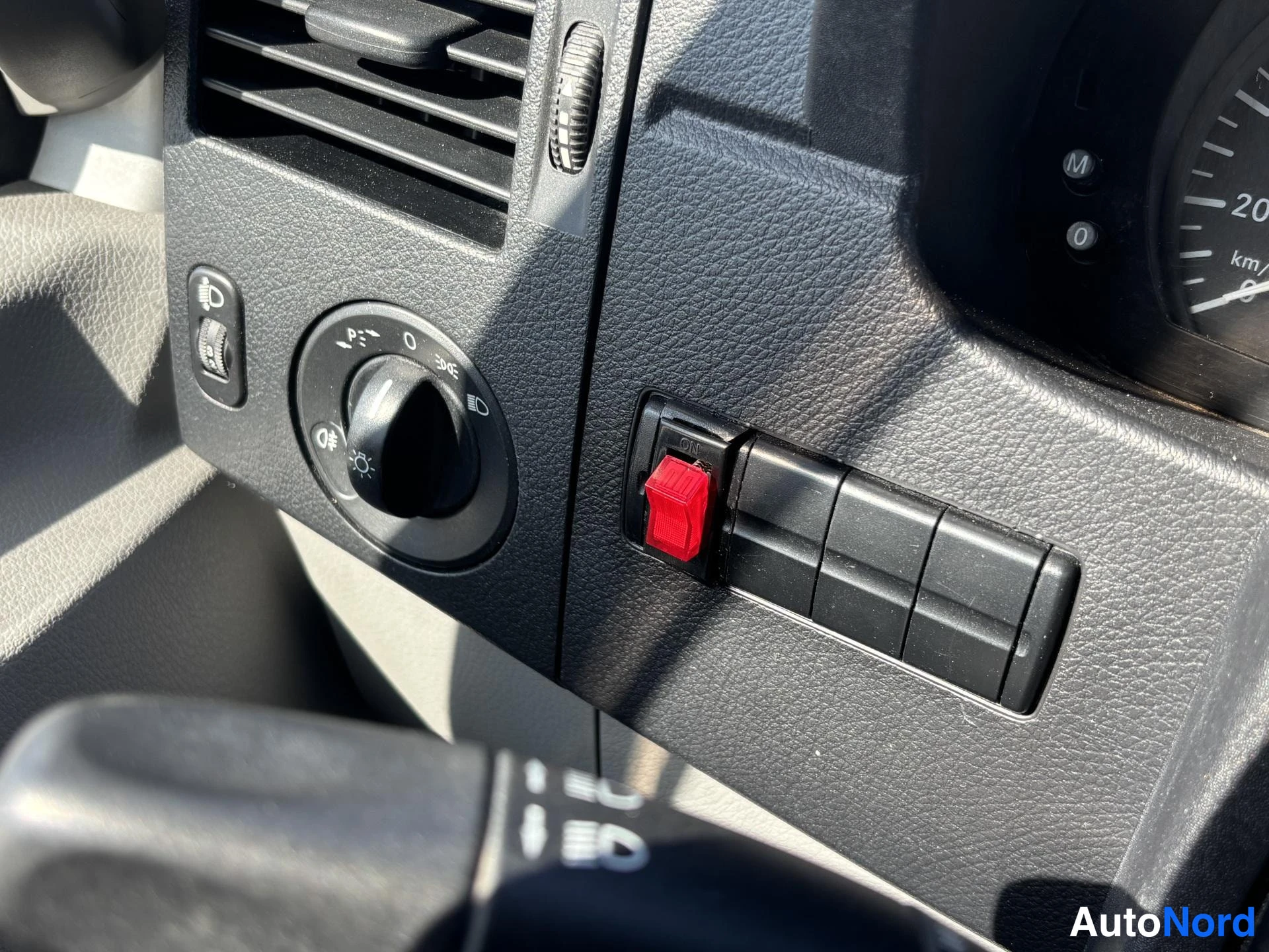 Grey Mercedes-Benz Sprinter 2009, detail, photo 9