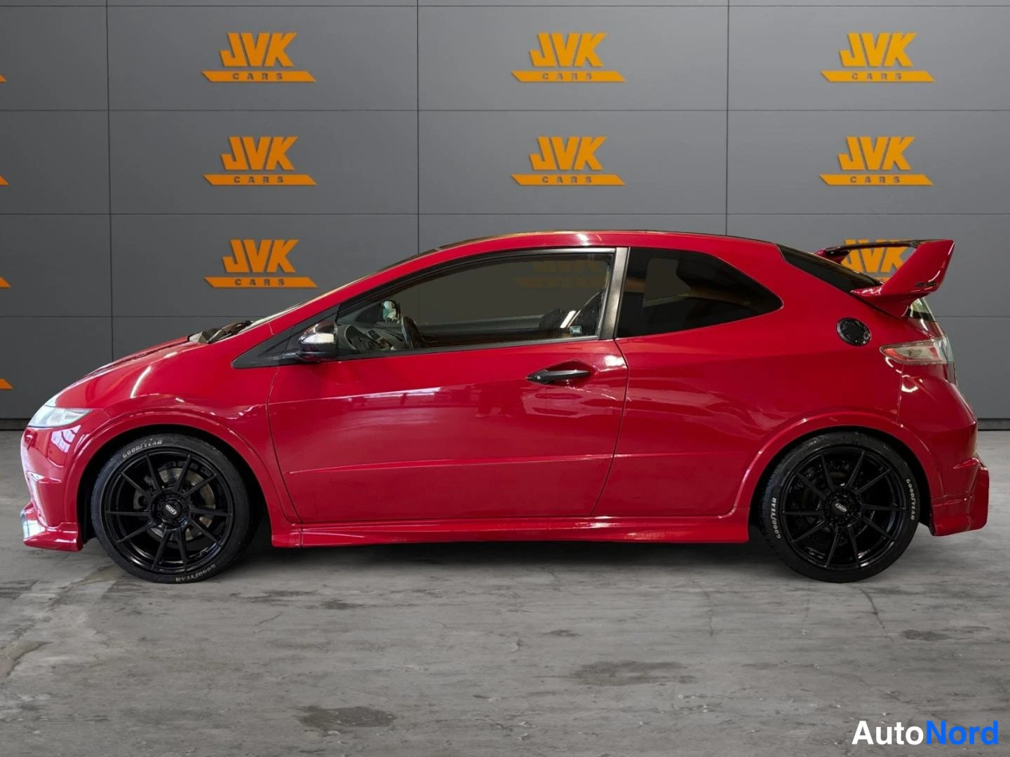 Red Honda Civic 2009, side, photo 3