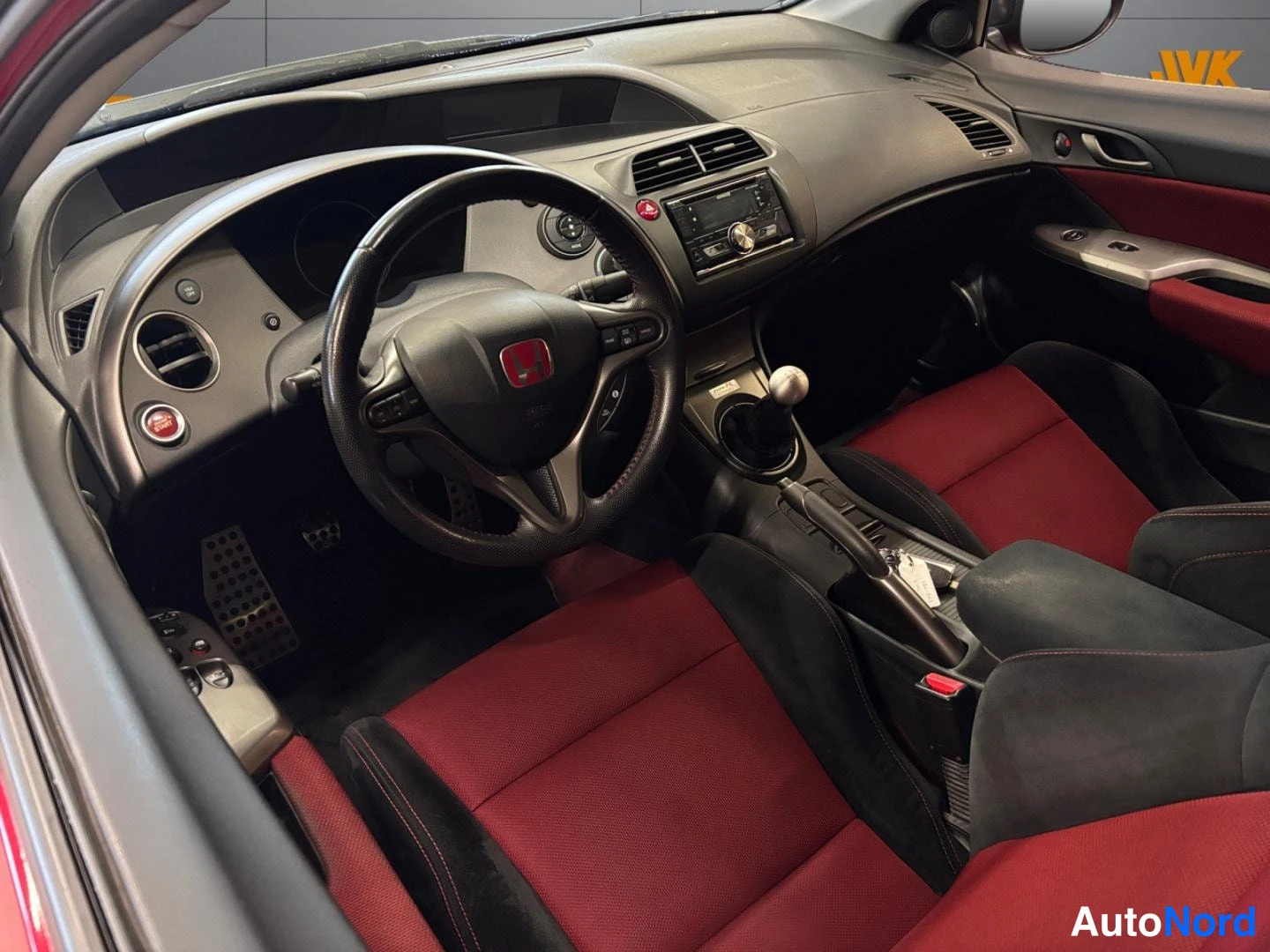 Red Honda Civic 2009, cockpit, photo 7