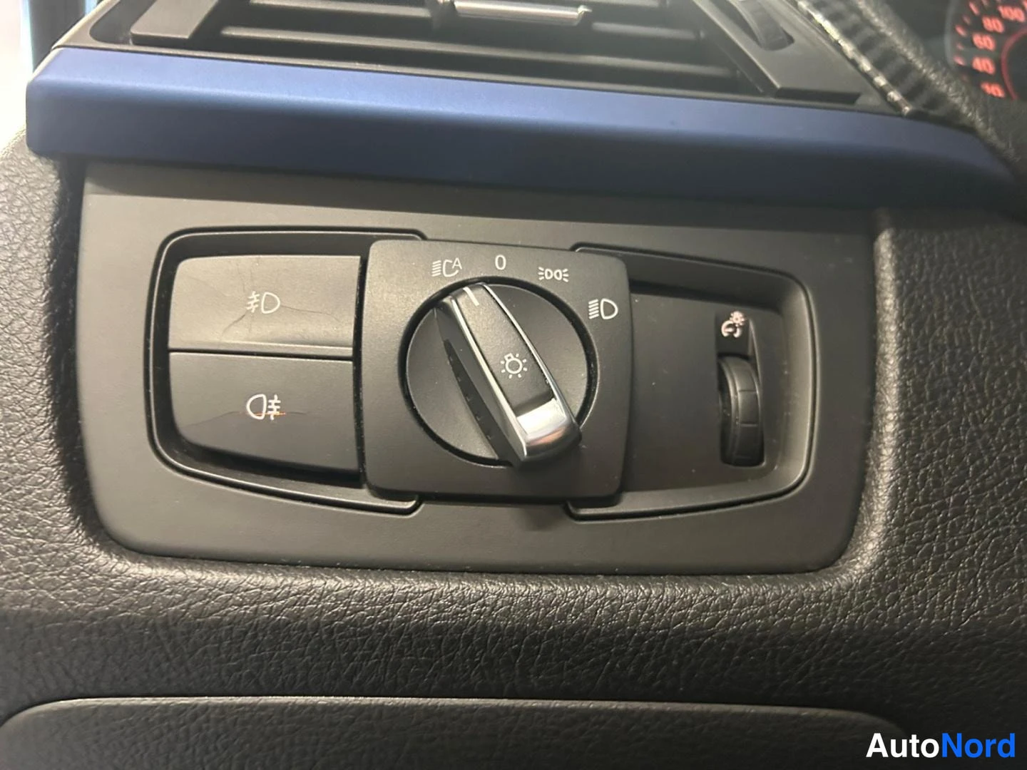 Silver BMW 320i xDrive 2013, photo 19