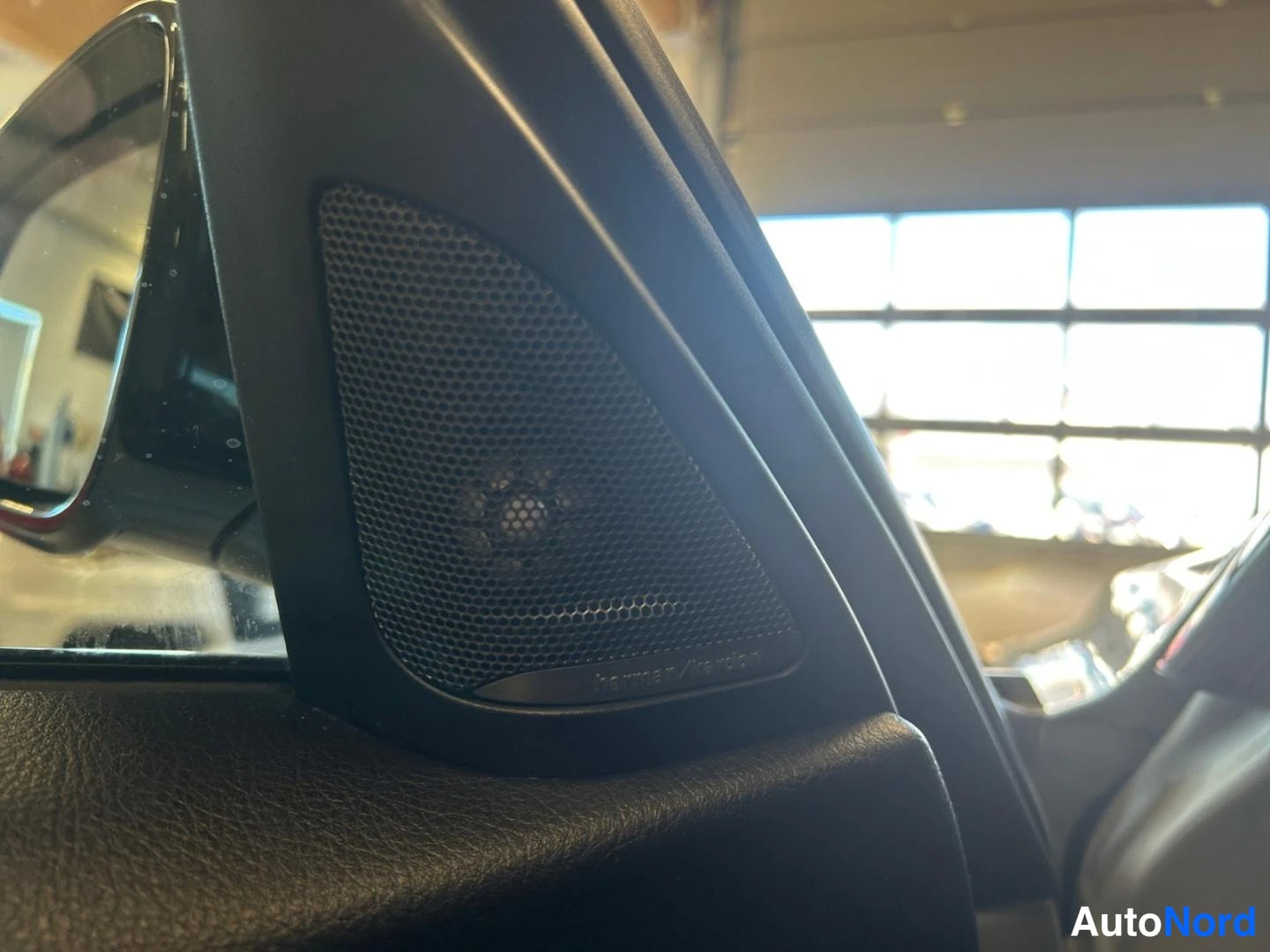 Silver BMW 320i xDrive 2013, detail, photo 16