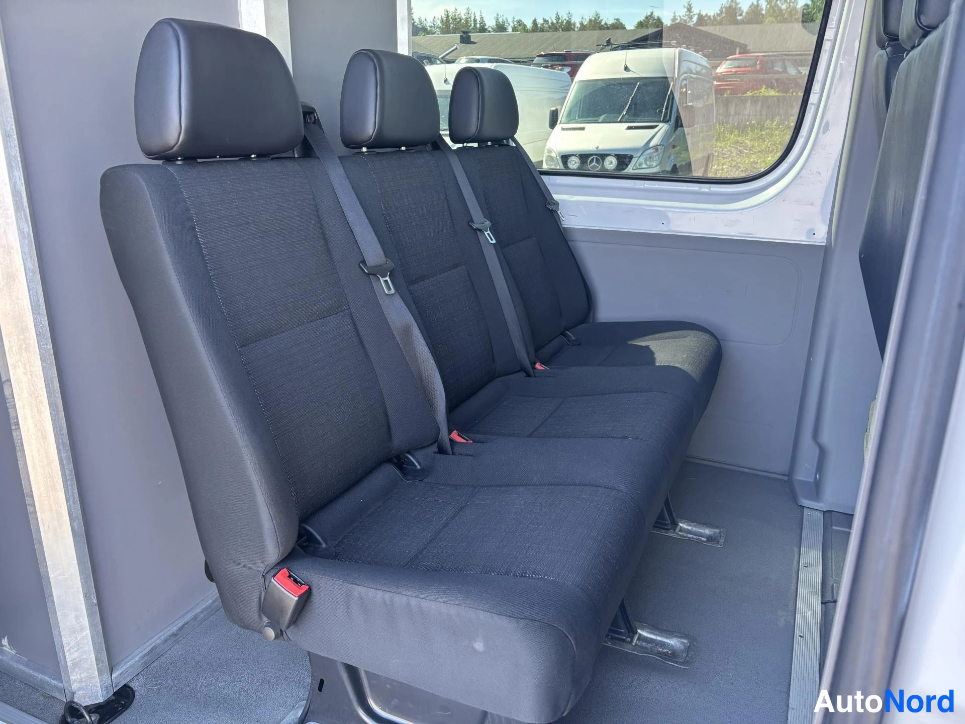 White Mercedes-Benz Sprinter 2014, rear seats, photo 9