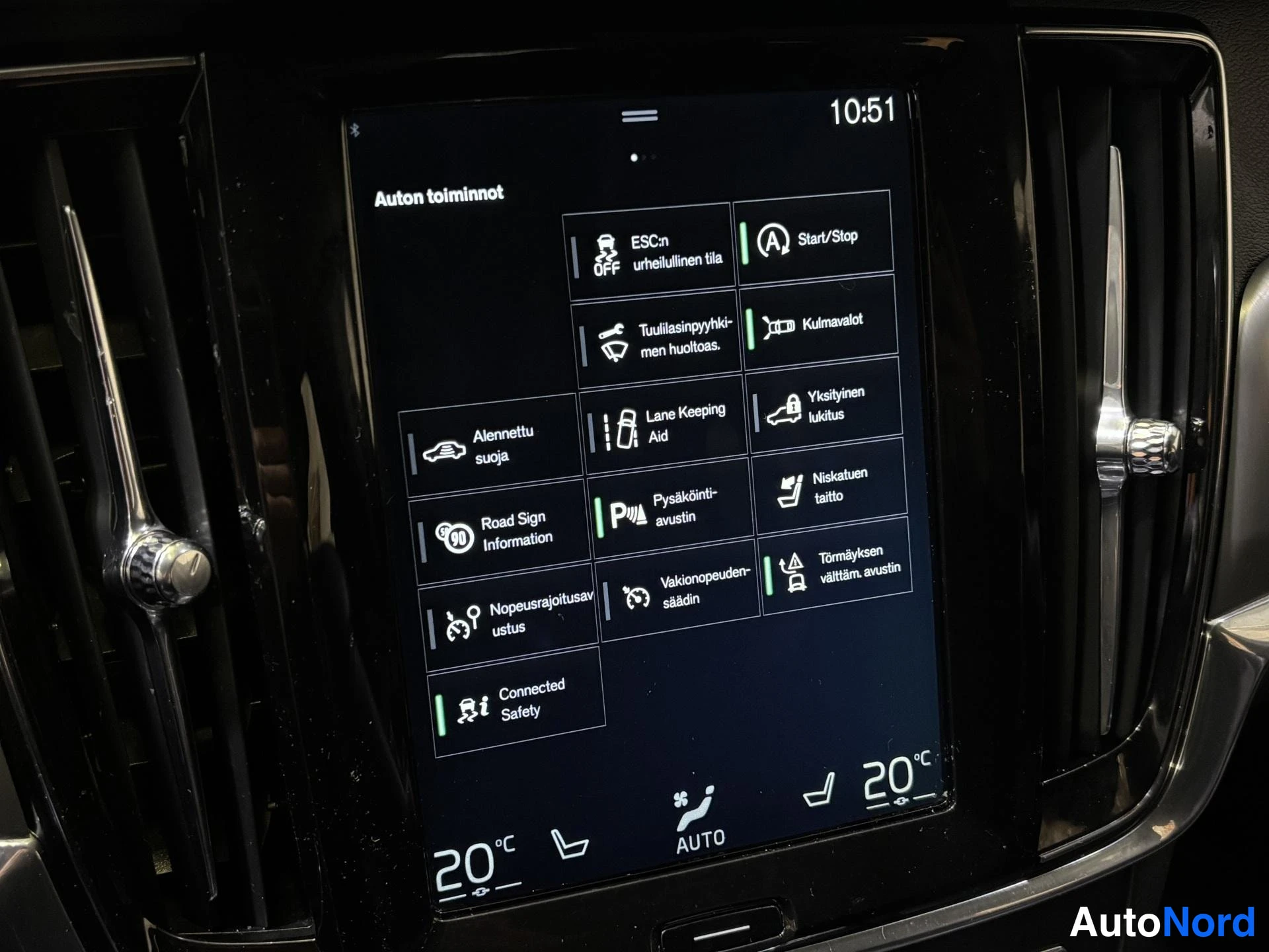 Grey Volvo V90 2018, detail, photo 16