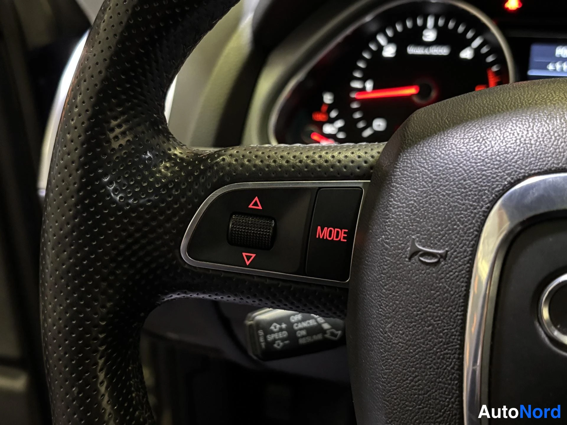 Grey Audi Q7 2010, detail, photo 13