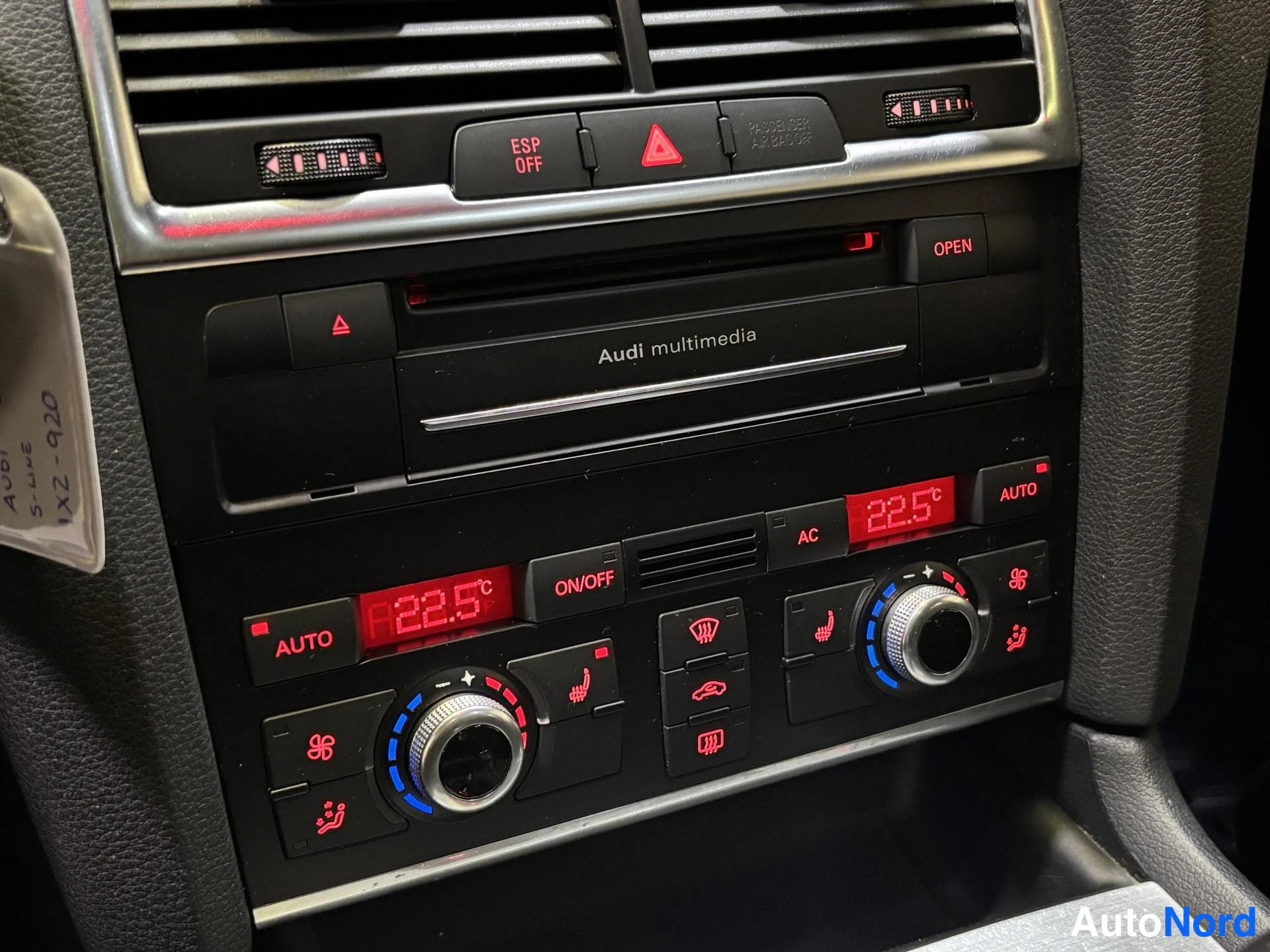 Grey Audi Q7 2010, detail, photo 18