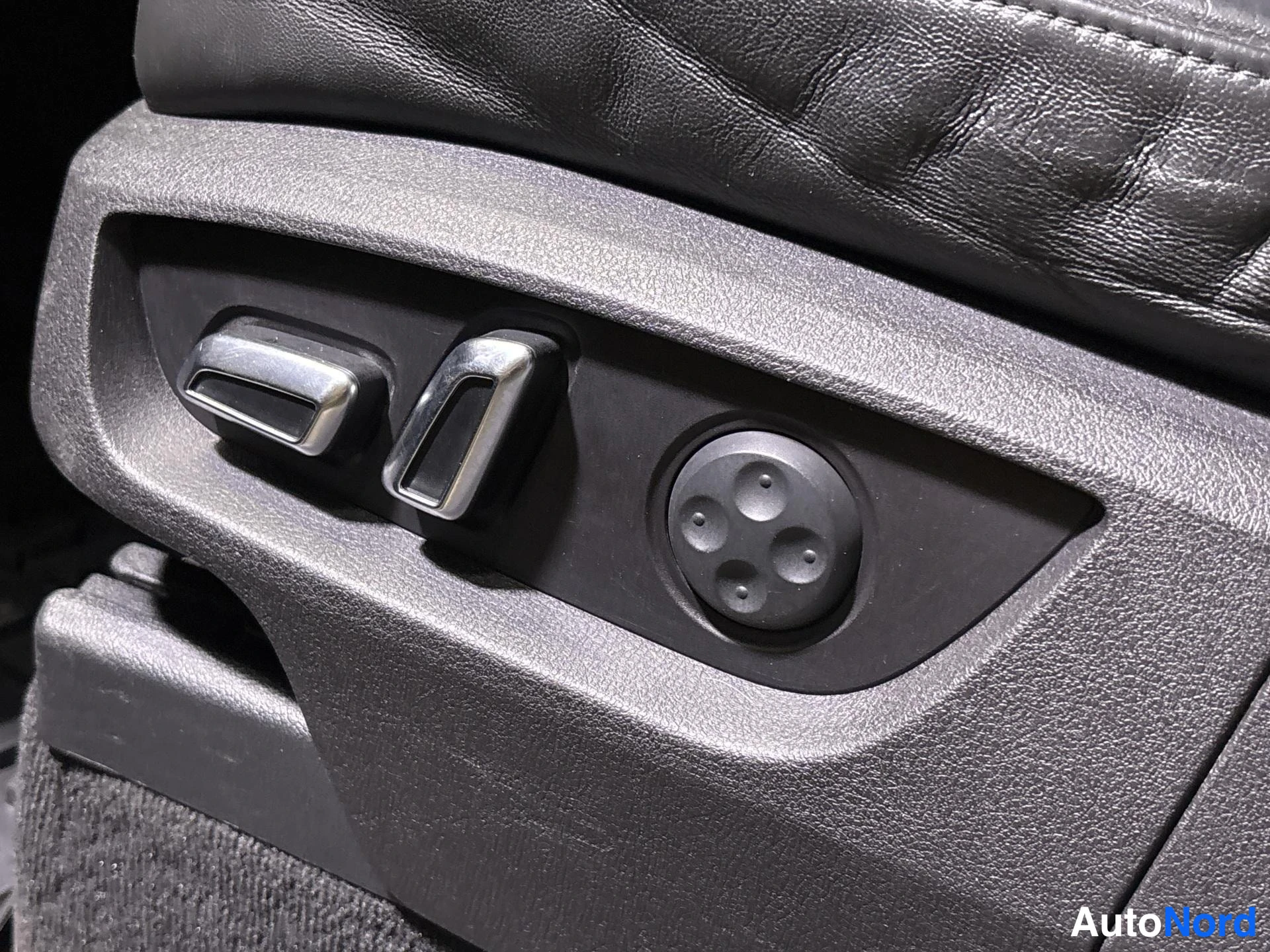 Grey Audi Q7 2010, detail, photo 19
