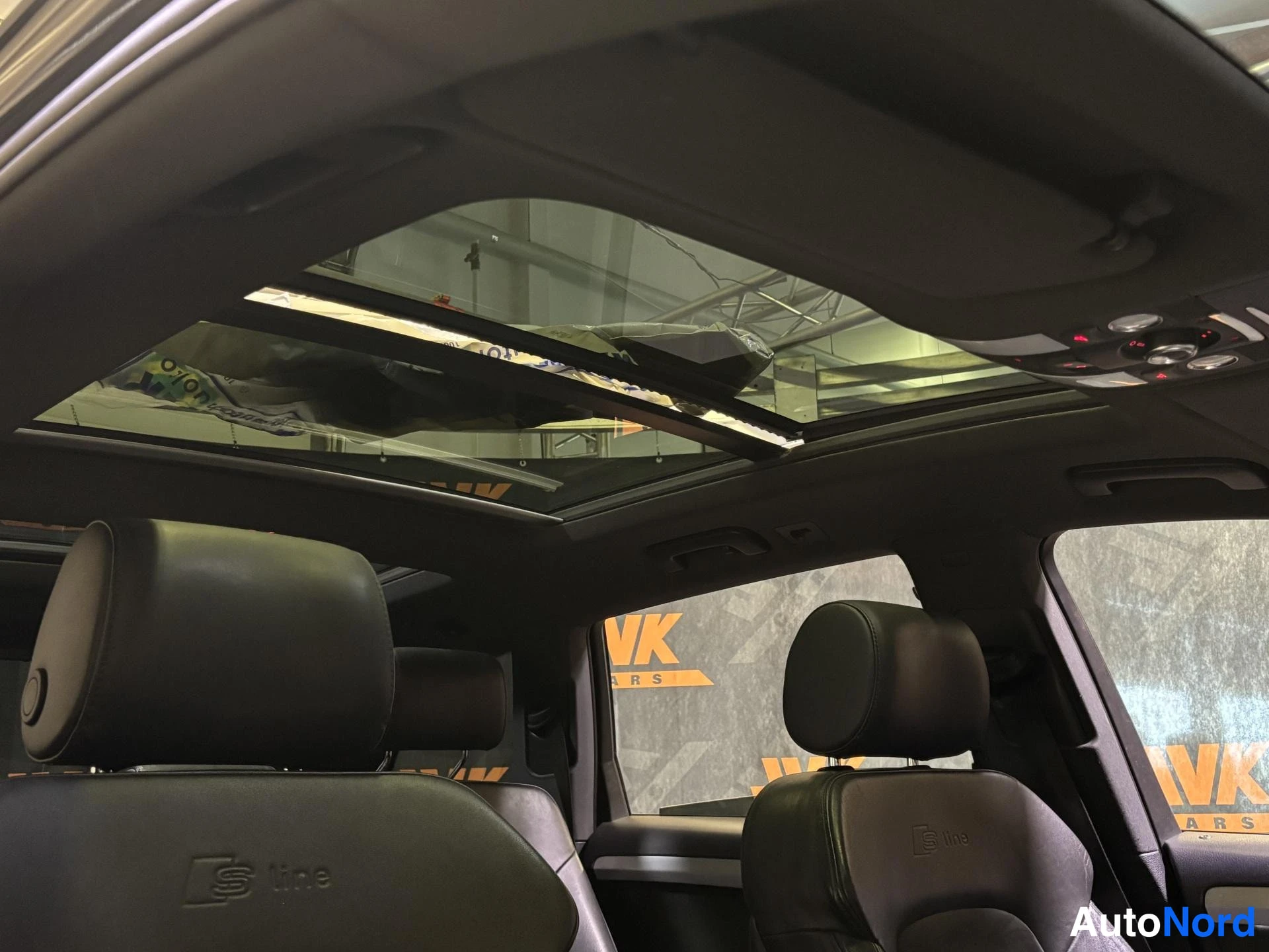 Grey Audi Q7 2010, cockpit, photo 8