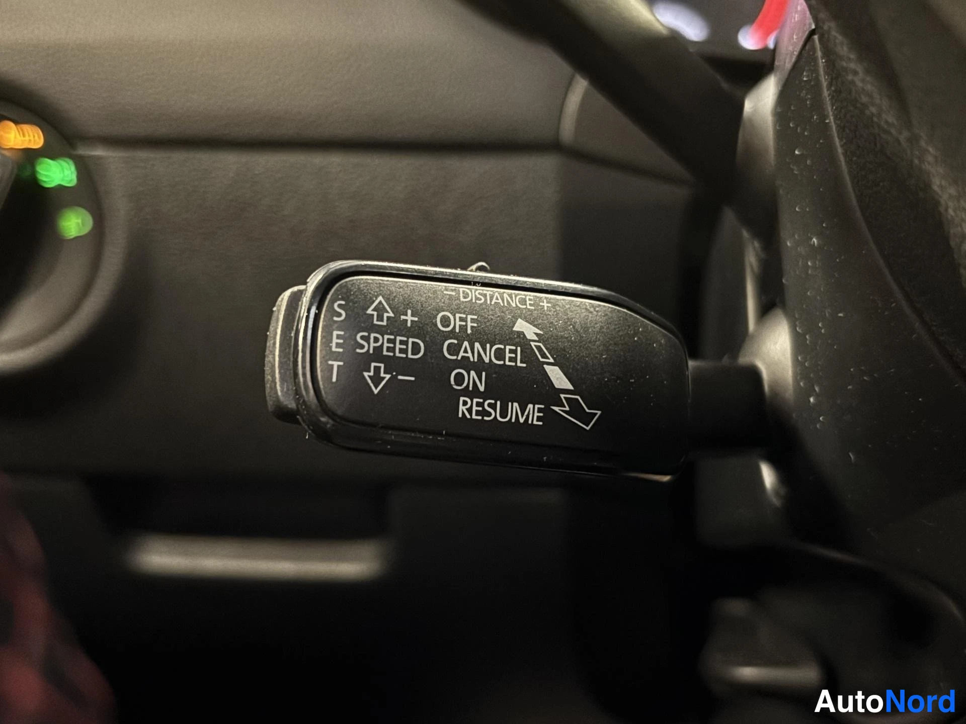 Blue Skoda Octavia 2014, detail, photo 18